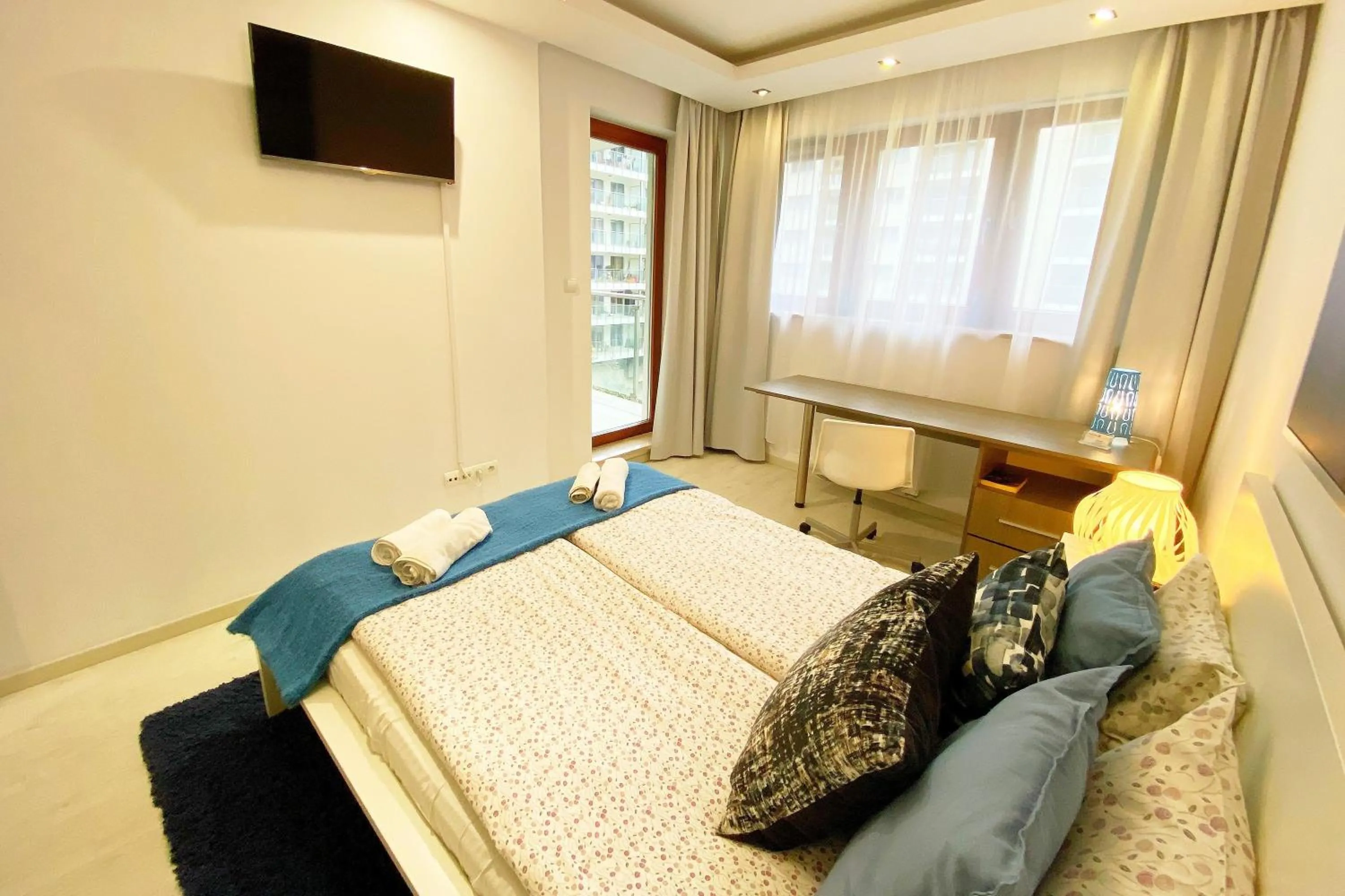 Bed in erApartments Oxygen Residence