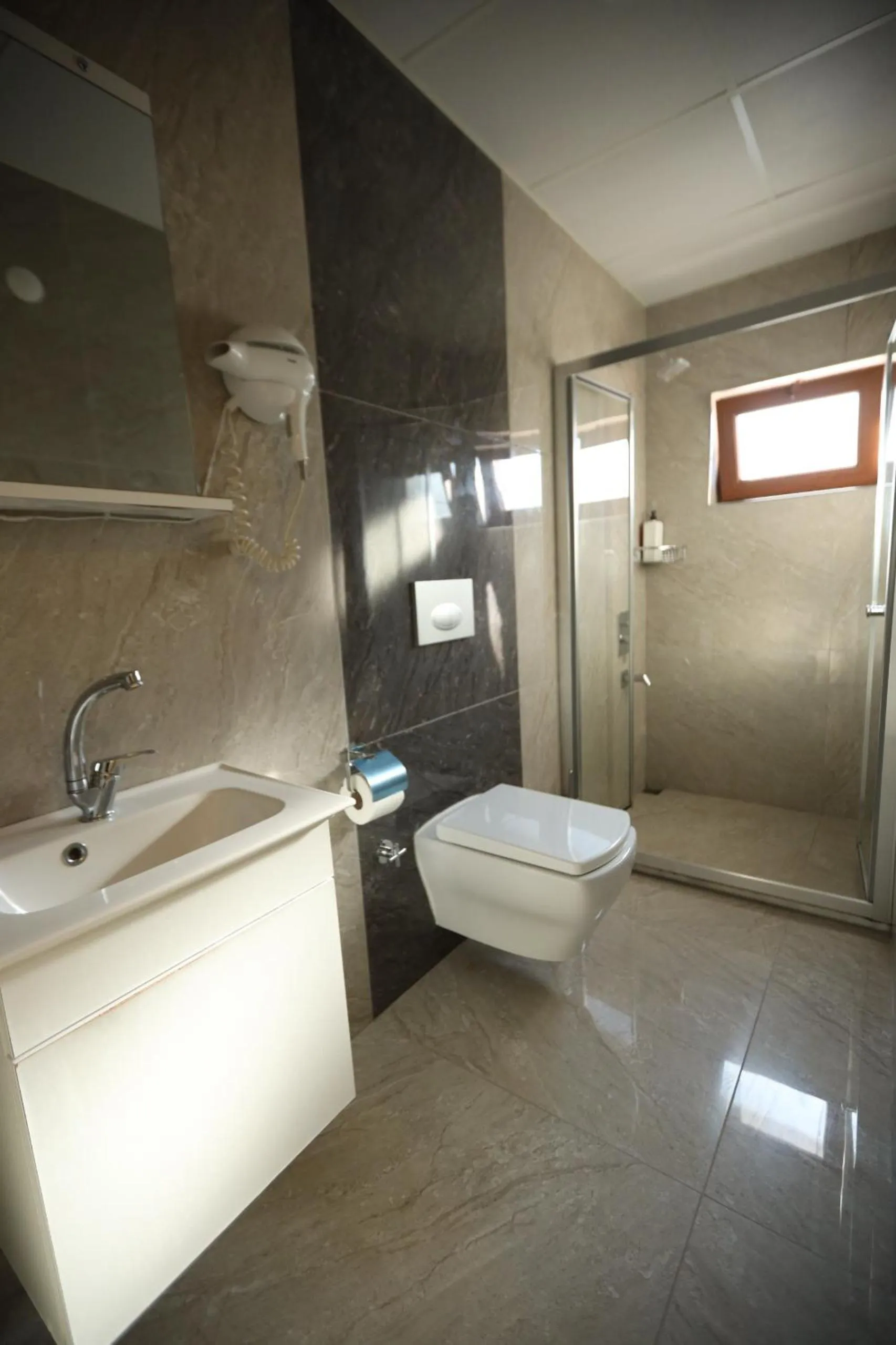 Shower in Emek Pansiyon