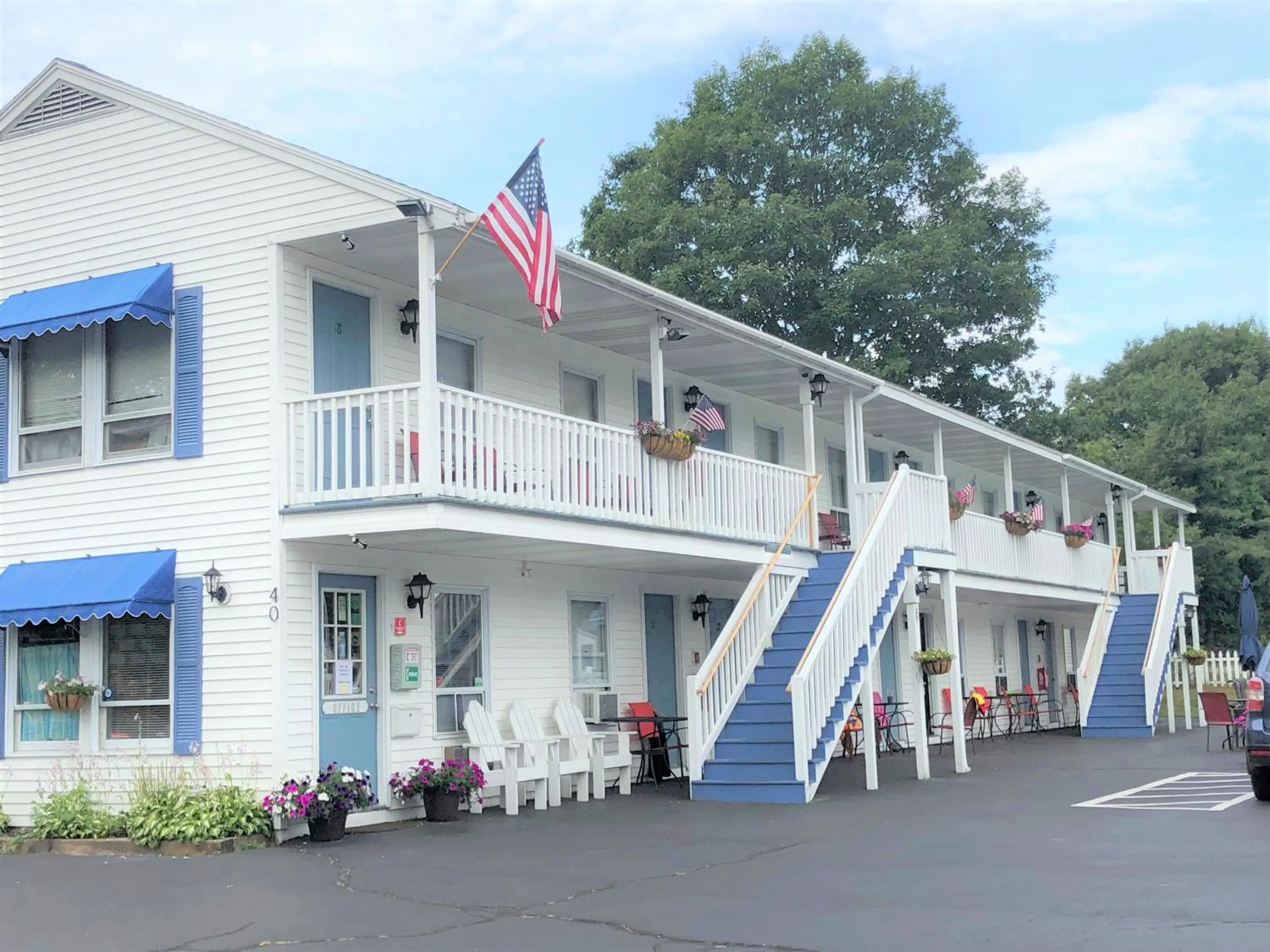 Property building in Seacoast Motel