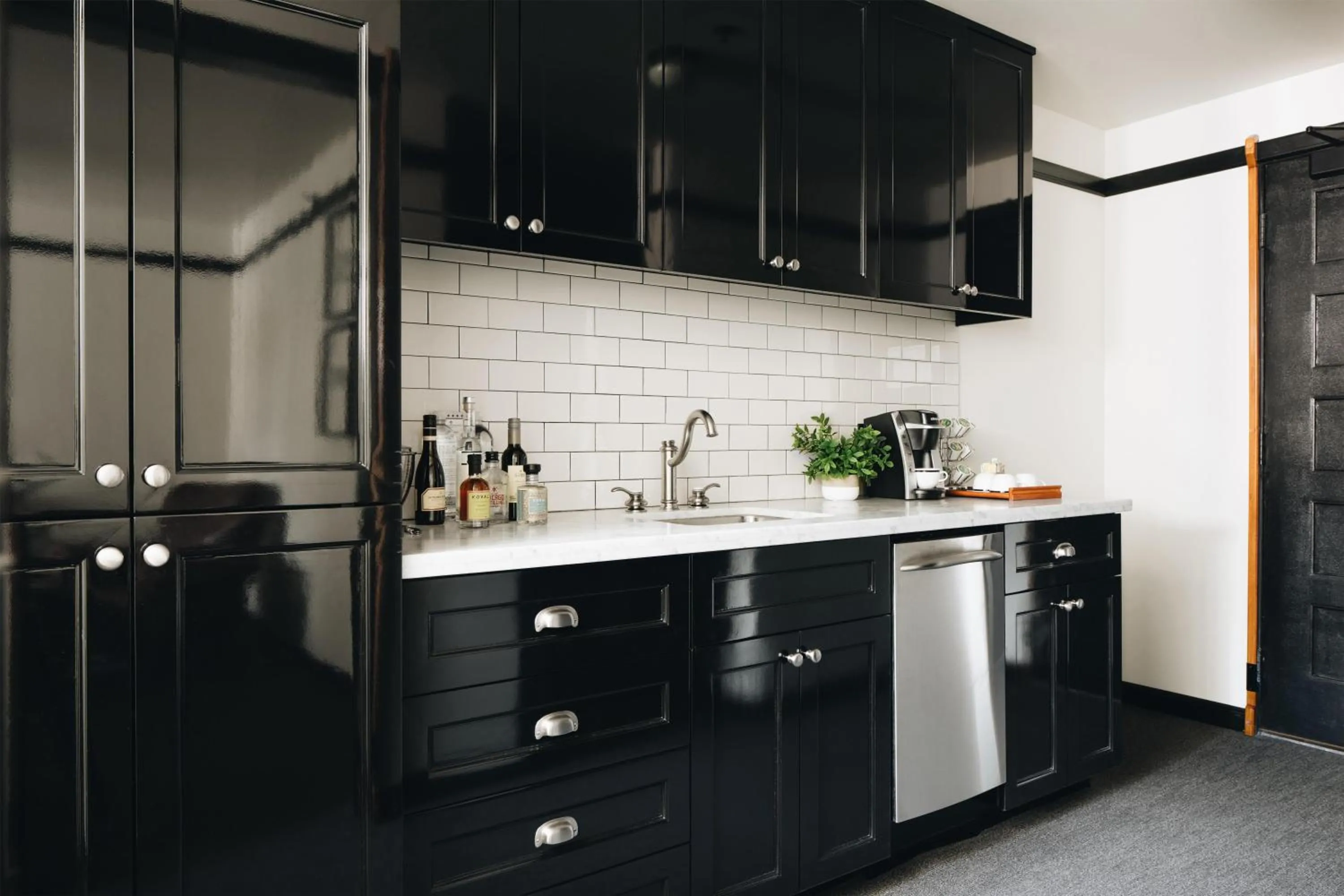 Photo of the whole room in Chicago Athletic Association, part of Hyatt