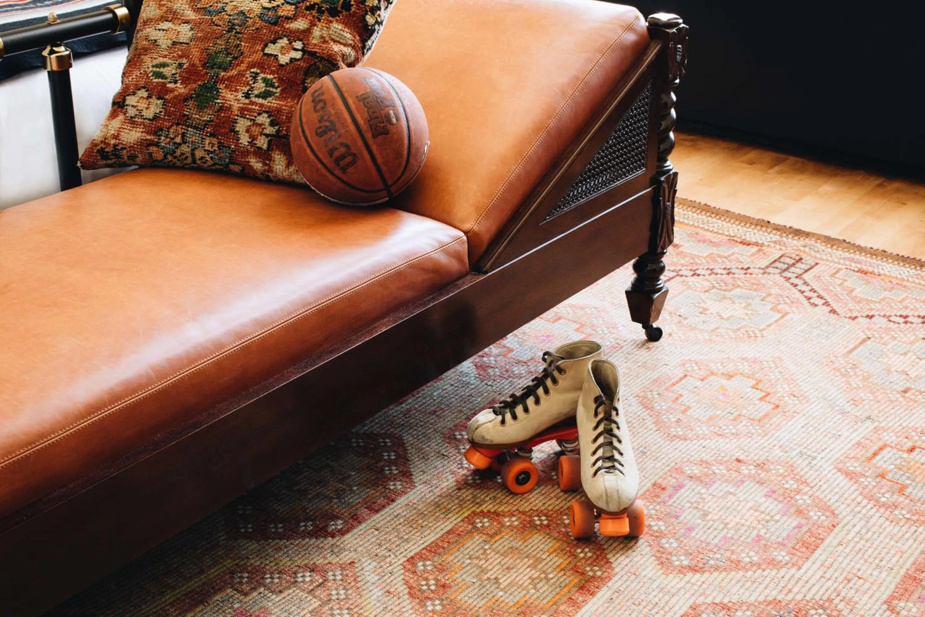 Bedroom in Chicago Athletic Association, part of Hyatt
