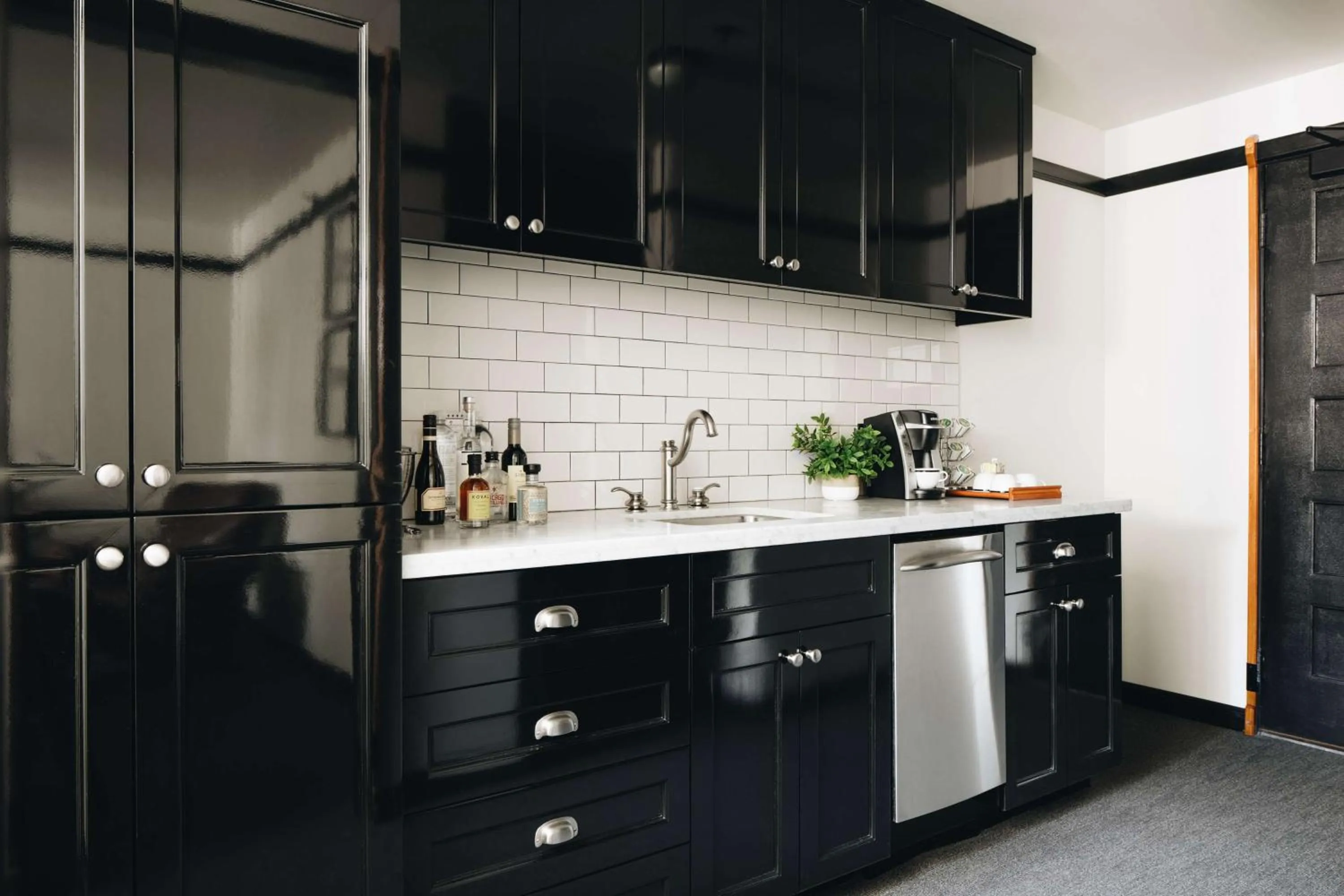 Photo of the whole room in Chicago Athletic Association, part of Hyatt