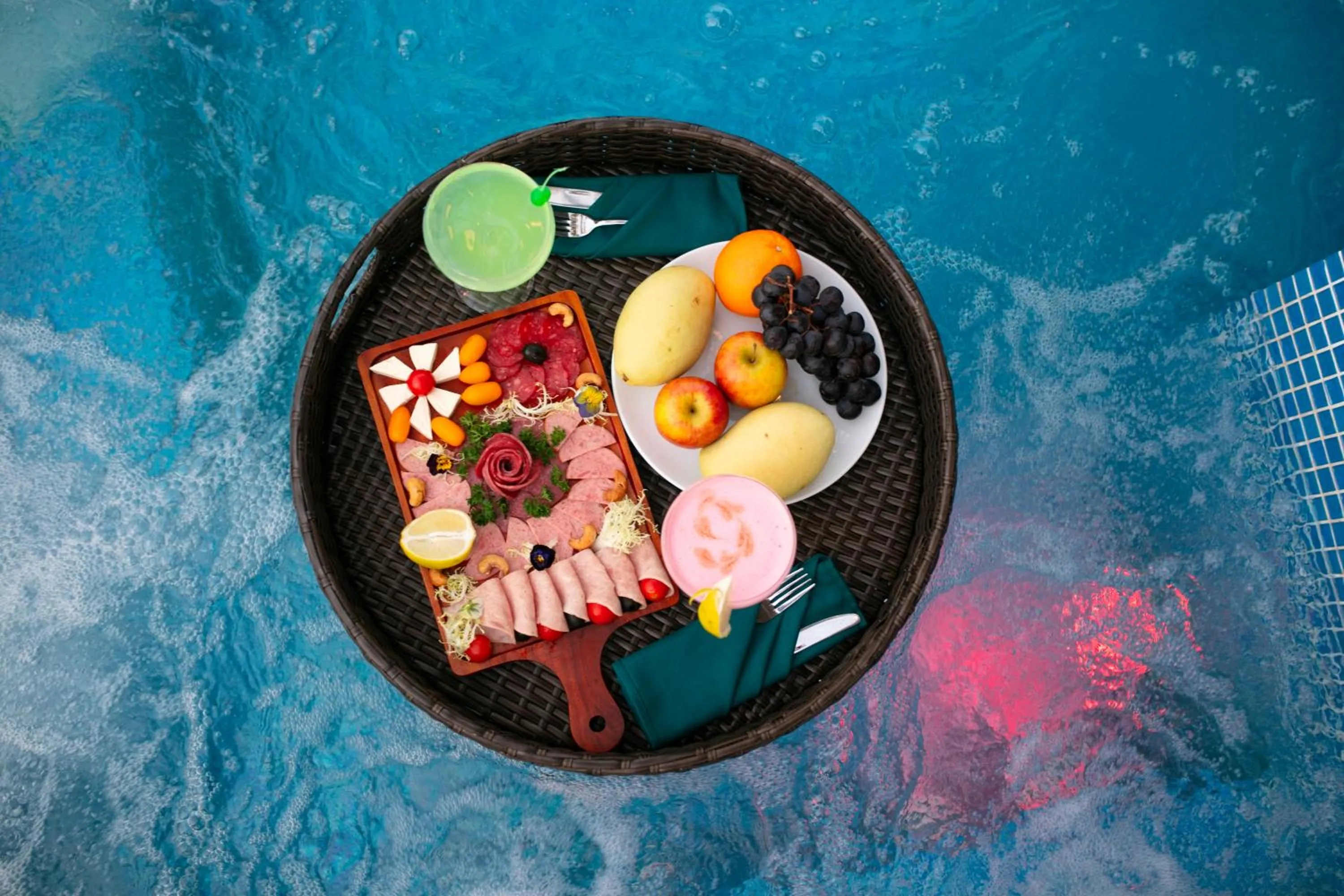 Food and drinks in Hanoi Riverview Boutique Hotel & Apartment