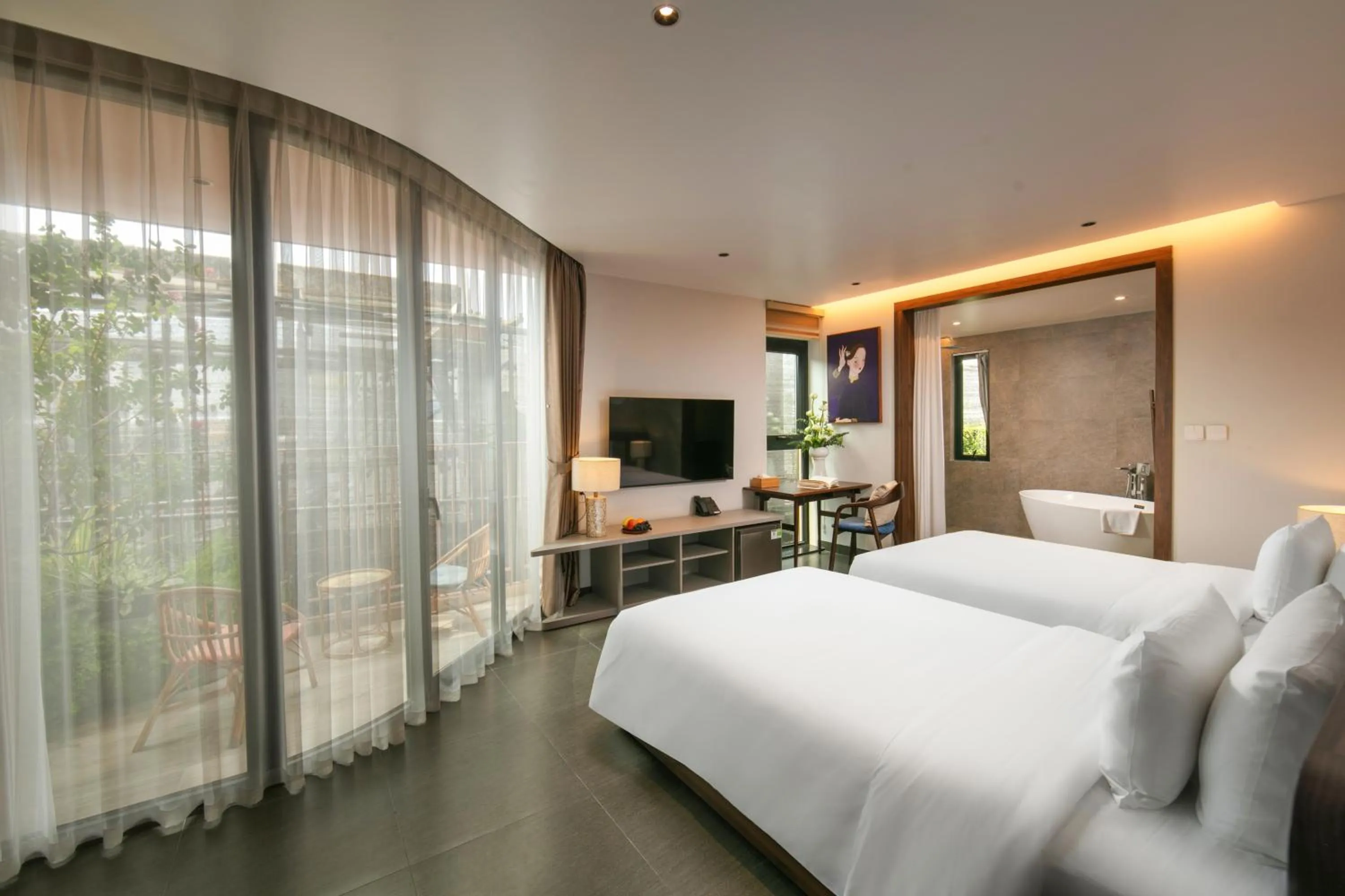 Communal lounge/ TV room, Bed in Hanoi Riverview Boutique Hotel & Apartment