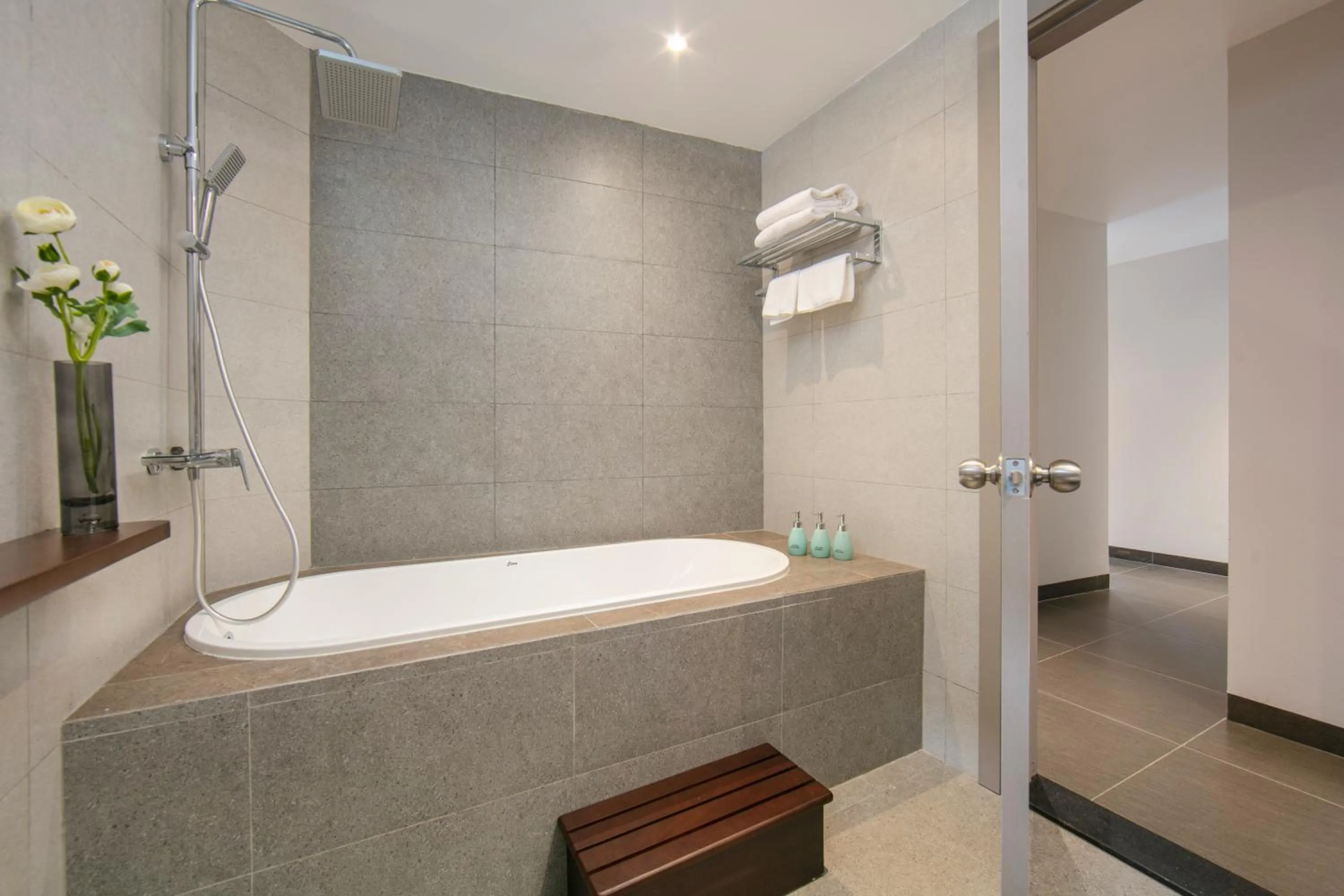 Bathroom in Hanoi Riverview Boutique Hotel & Apartment