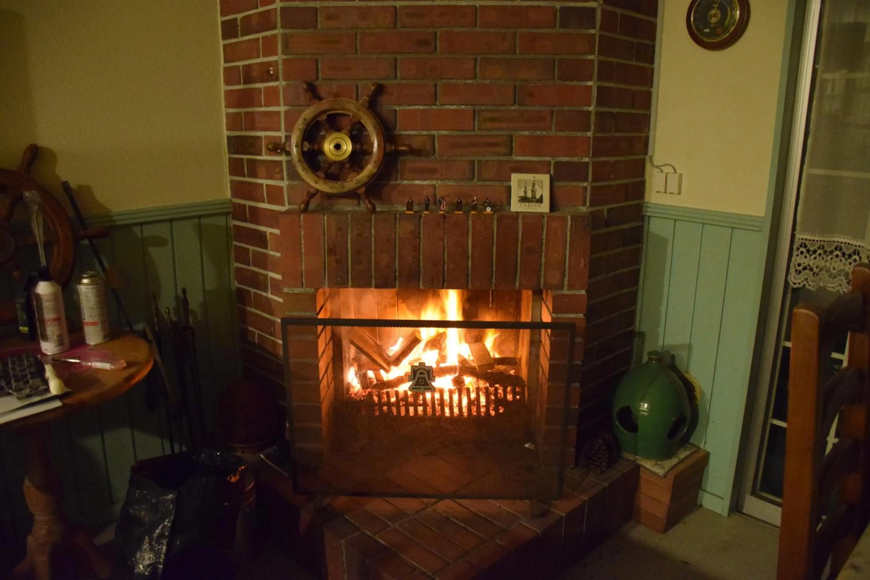 Communal lounge/ TV room in Human resort