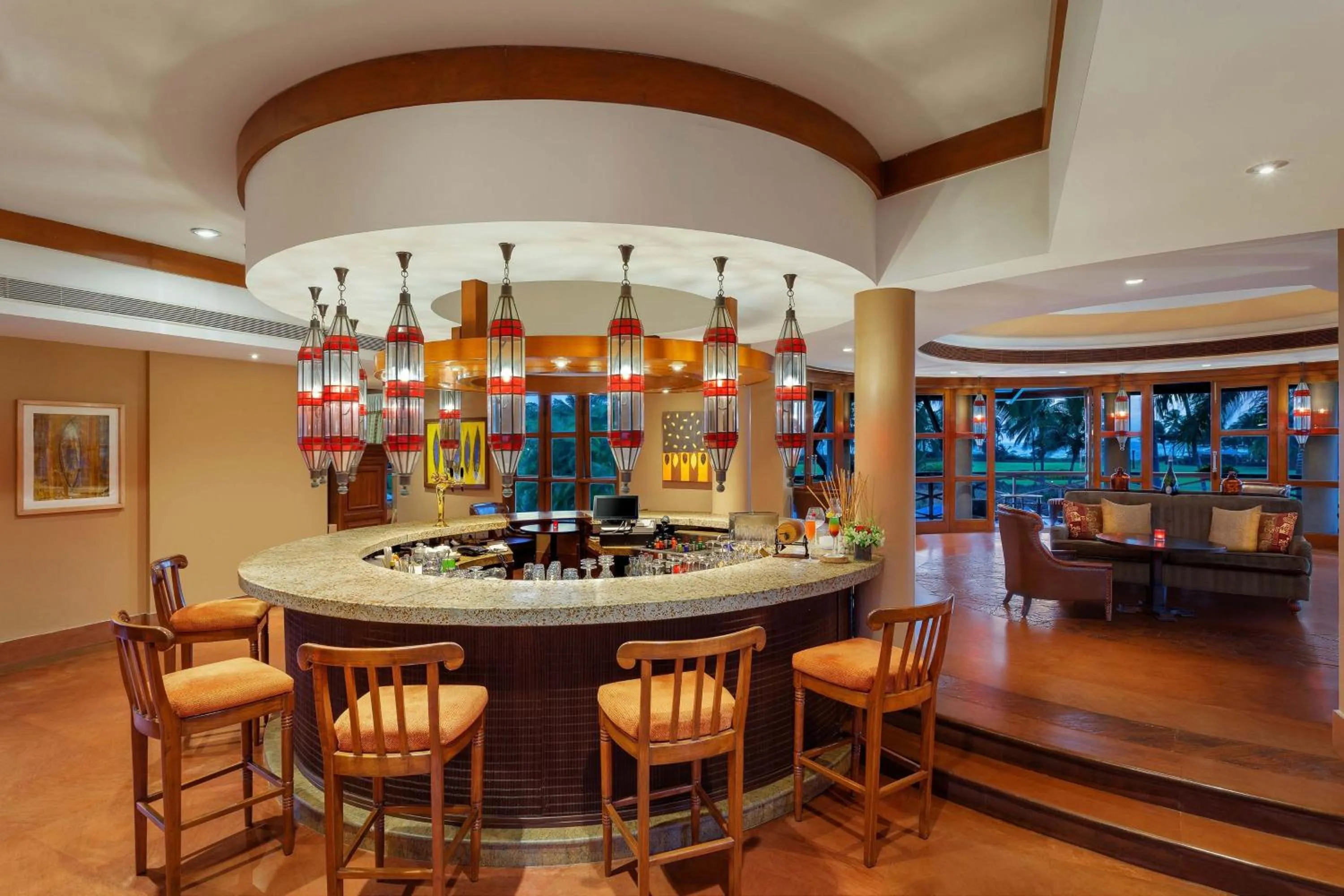 Lounge or bar in ITC Grand Goa, a Luxury Collection Resort & Spa, Goa