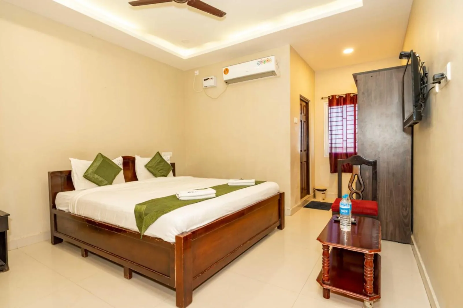 Bed in Hotel Ramleela