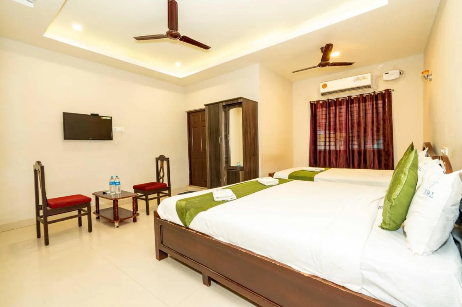 Bed in Hotel Ramleela