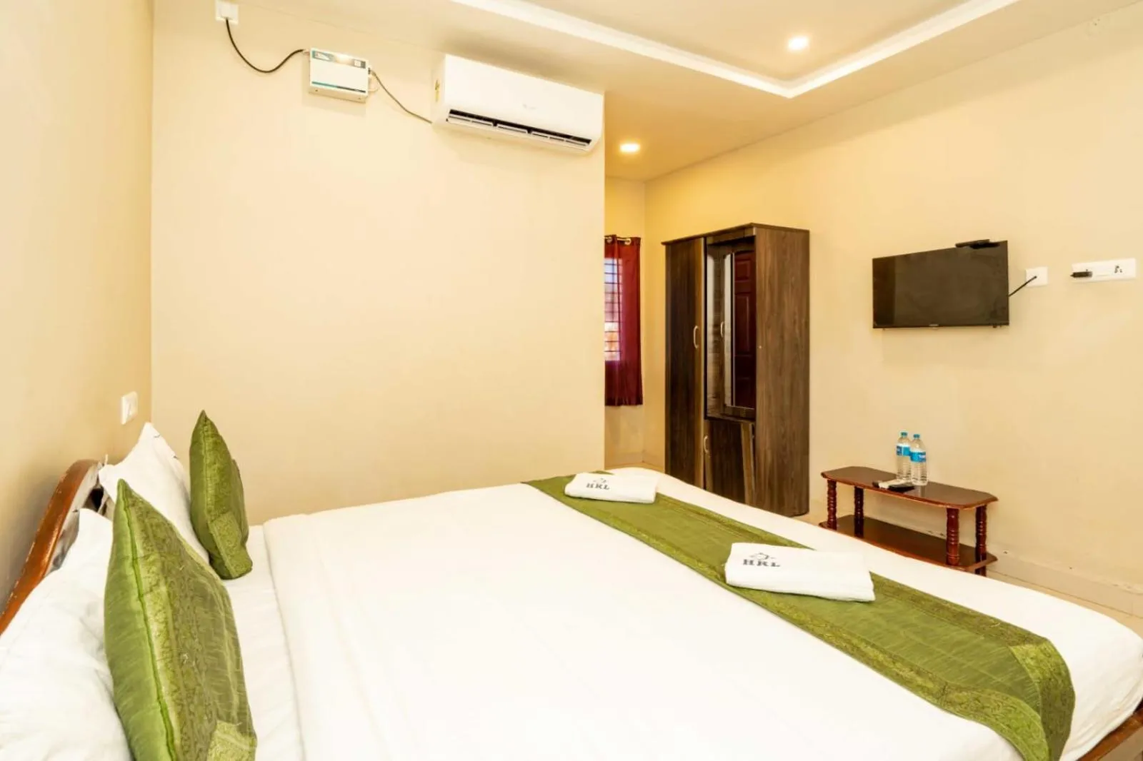 Bed in Hotel Ramleela