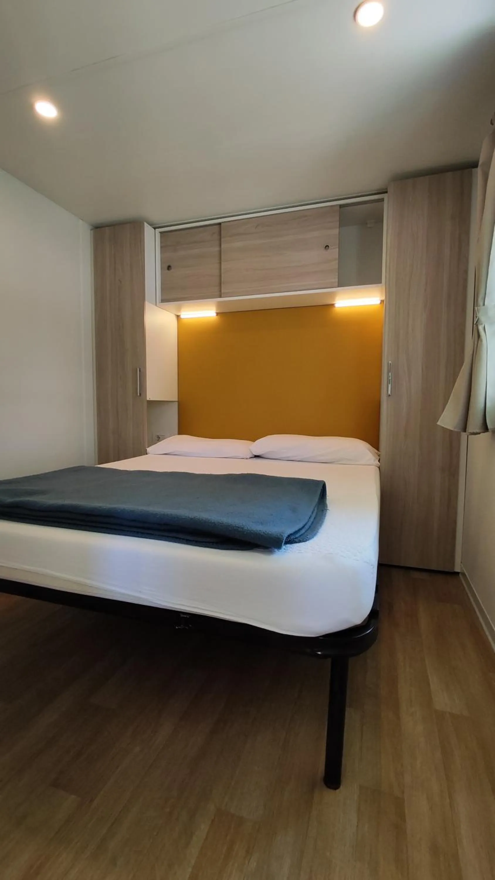 Bed in Campeggio del Garda