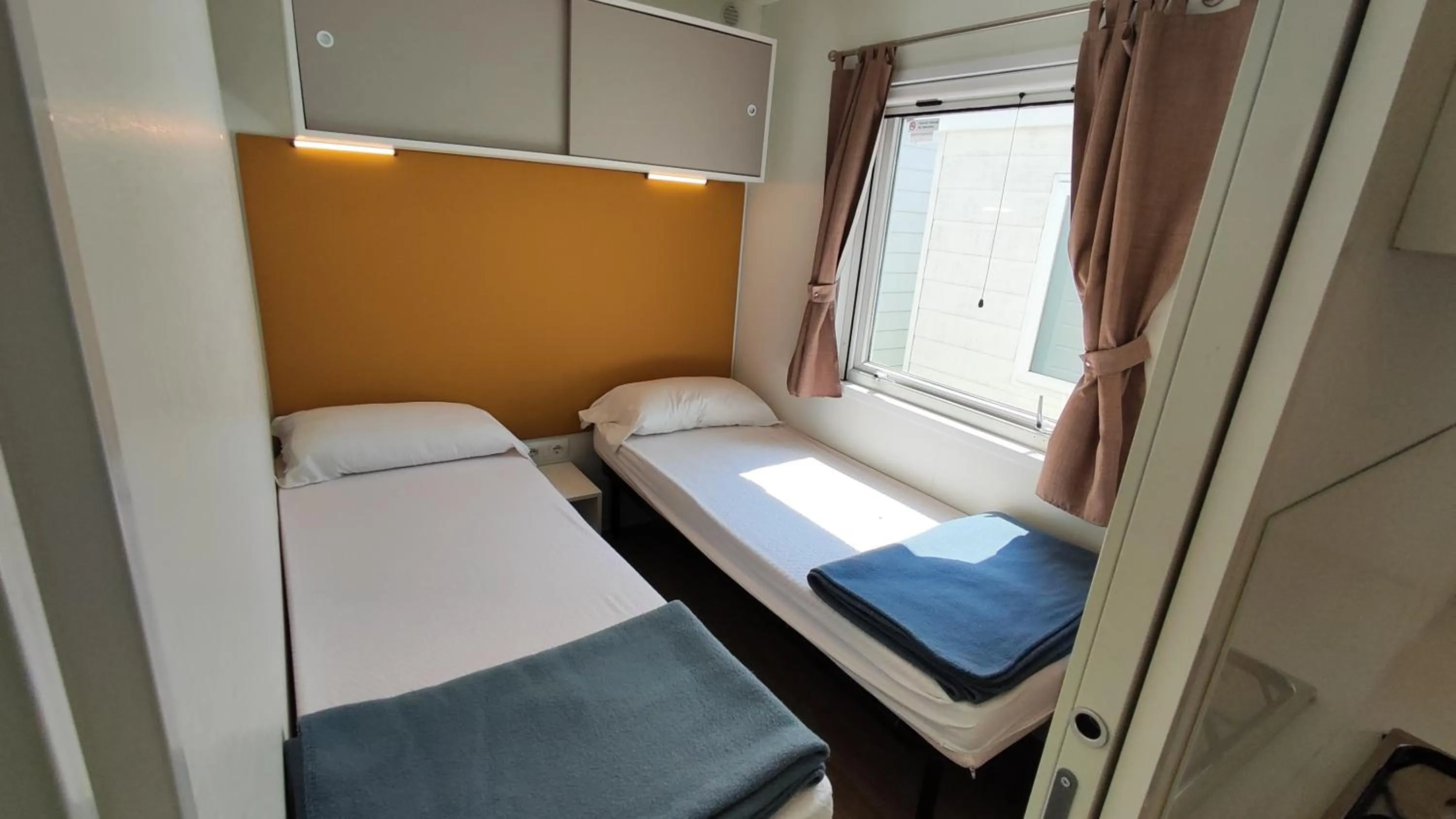 Bed in Campeggio del Garda