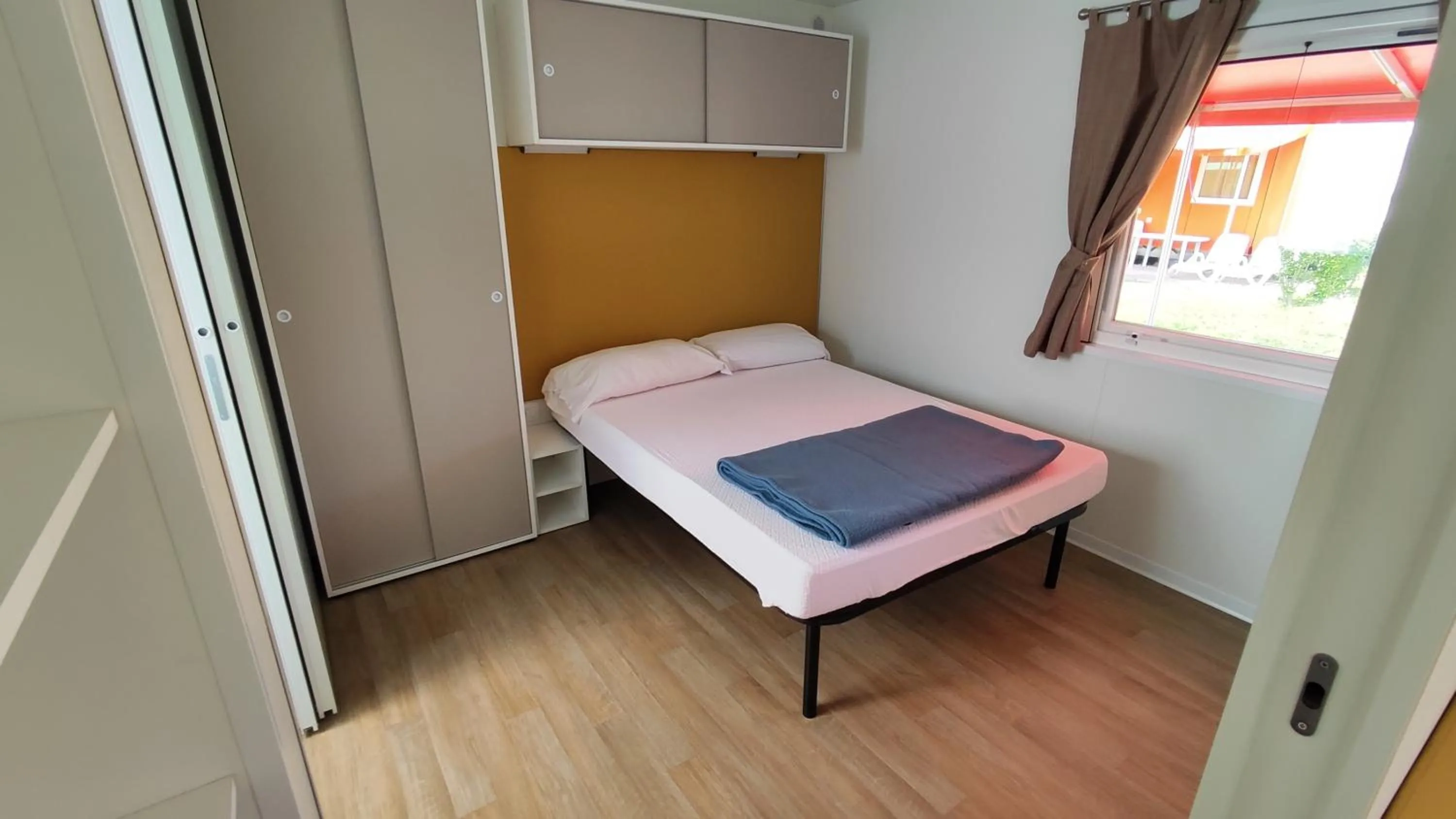 Bed in Campeggio del Garda