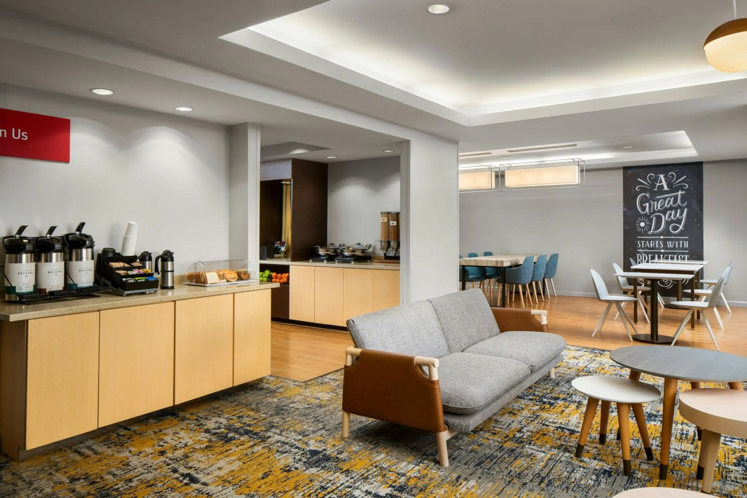 Lobby or reception in TownePlace Suites by Marriott Florence