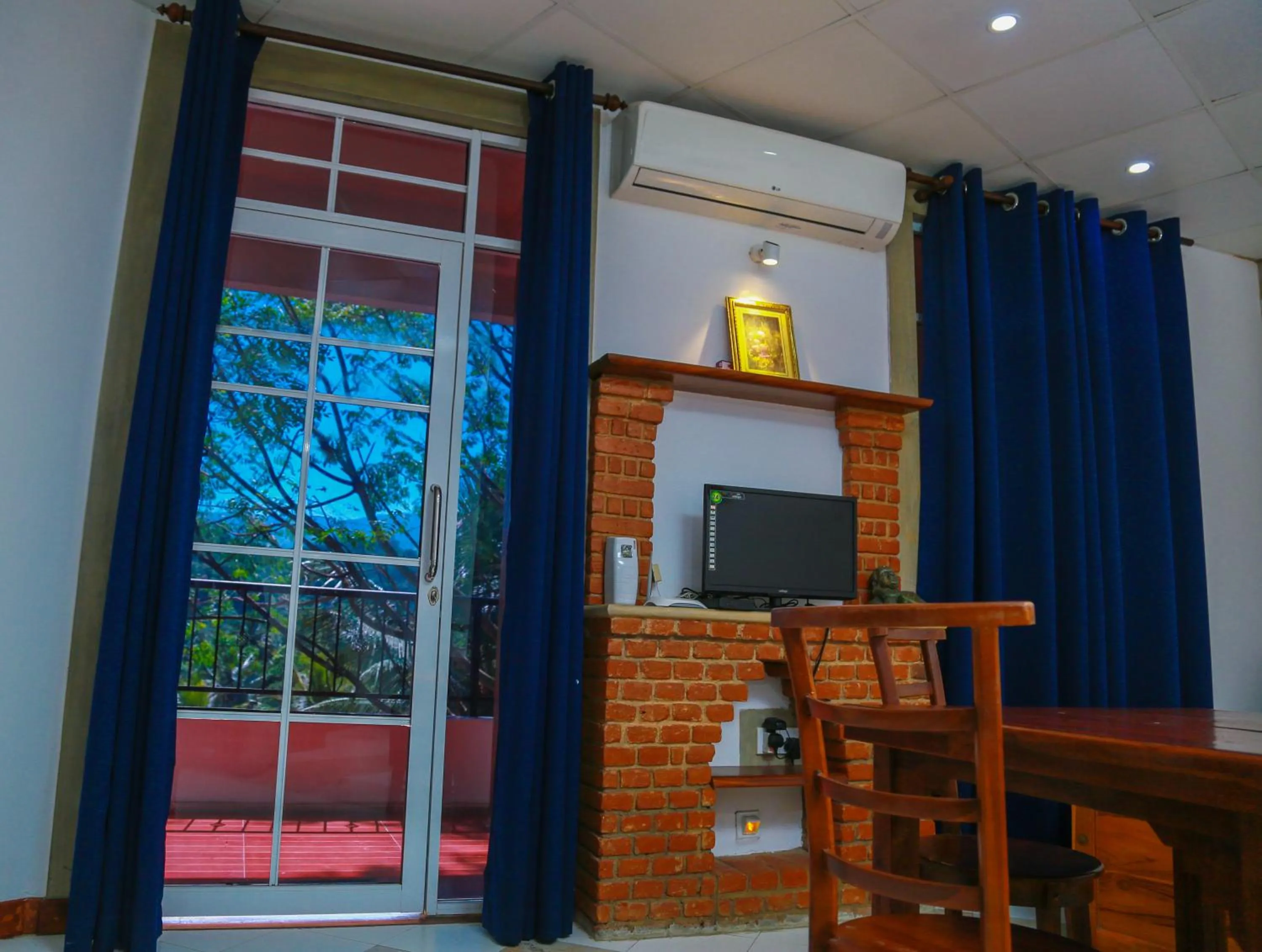 Elegance Range Resort