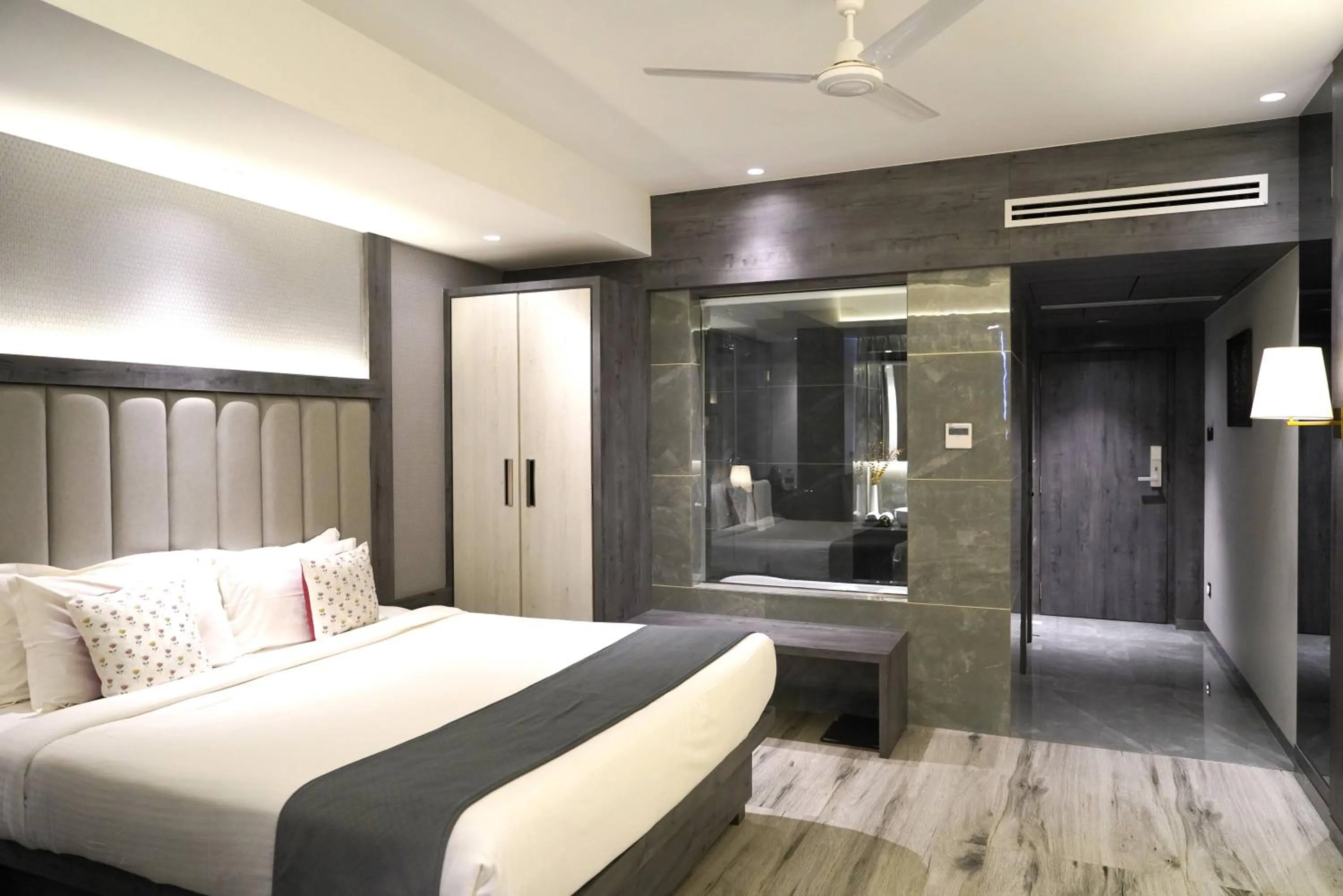 Bedroom, Bed in Hotel Hillberry