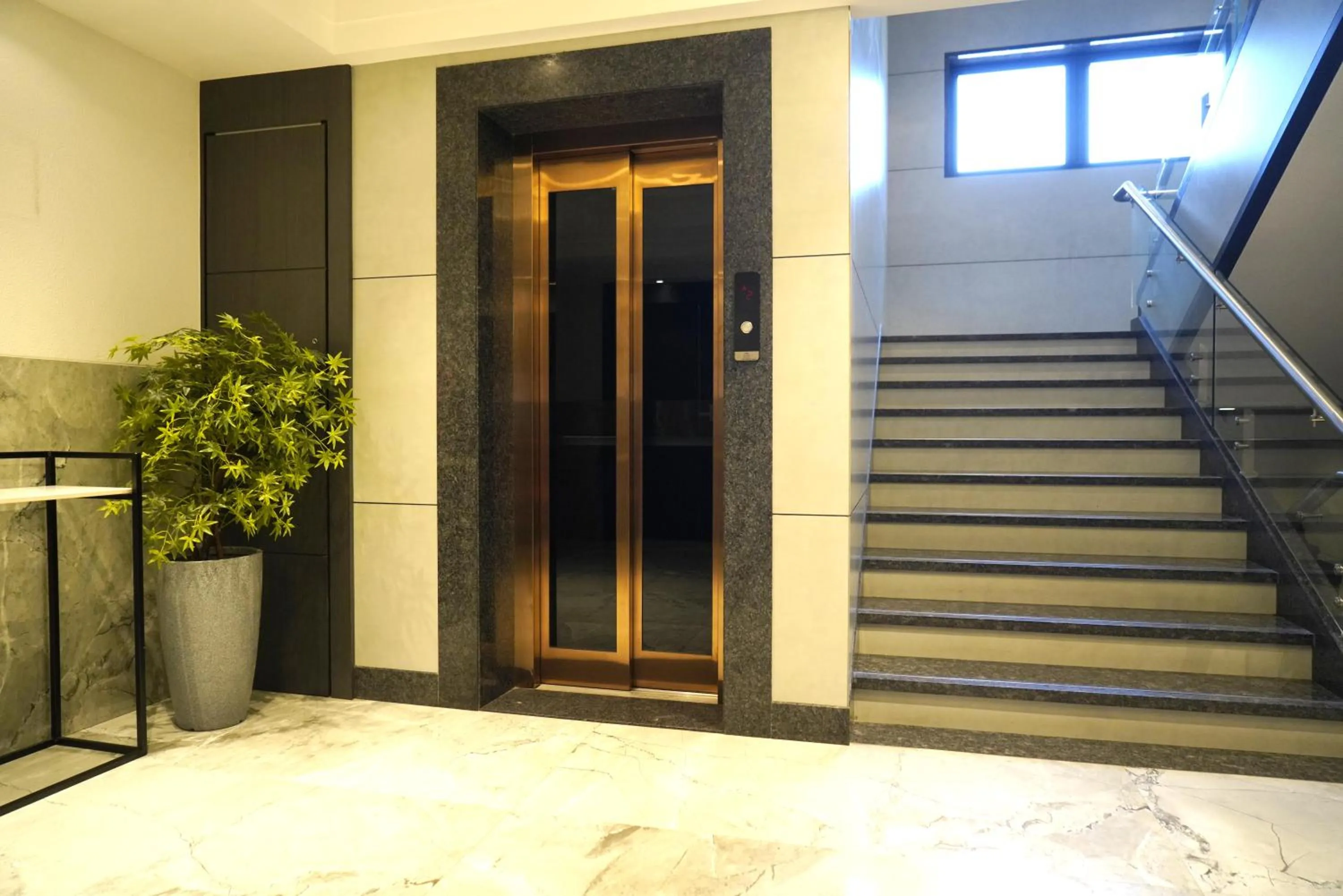 elevator in Hotel Hillberry