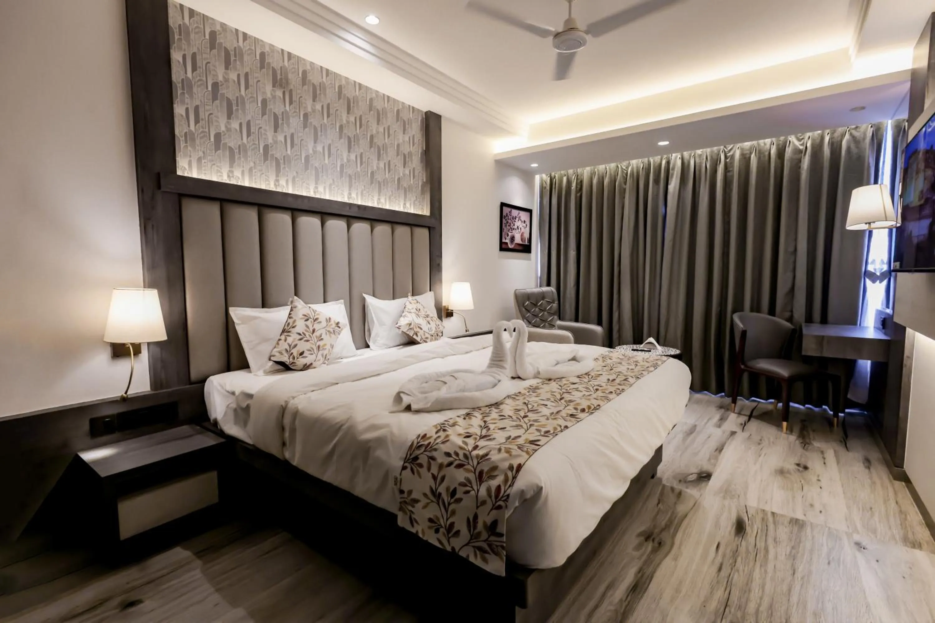 Photo of the whole room, Bed in Hotel Hillberry