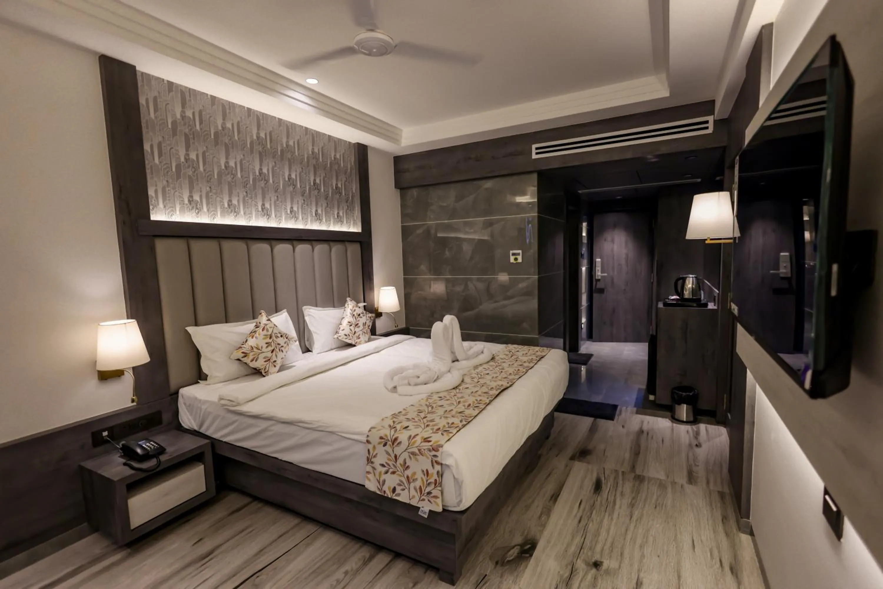 TV and multimedia, Bed in Hotel Hillberry