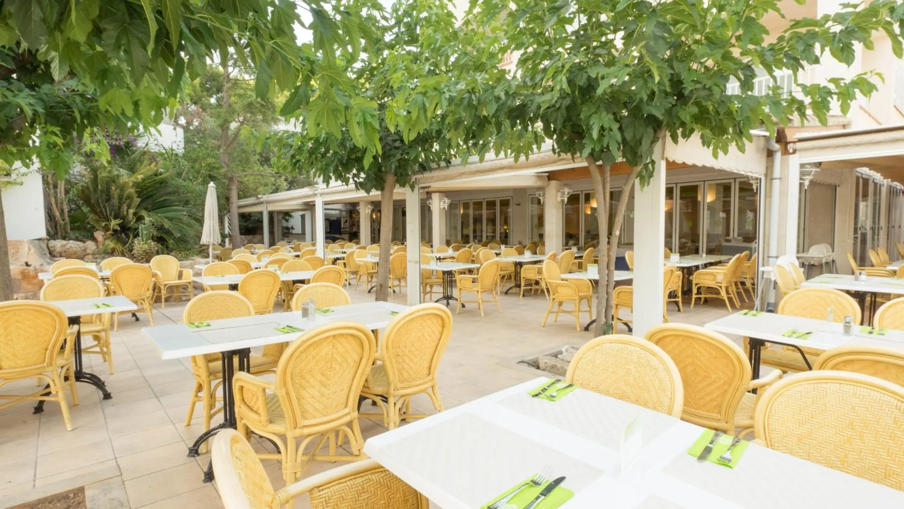 Restaurant/places to eat in Houm Nets - Adults Only Restaurant/places to eat in Houm Nets - Adults Only