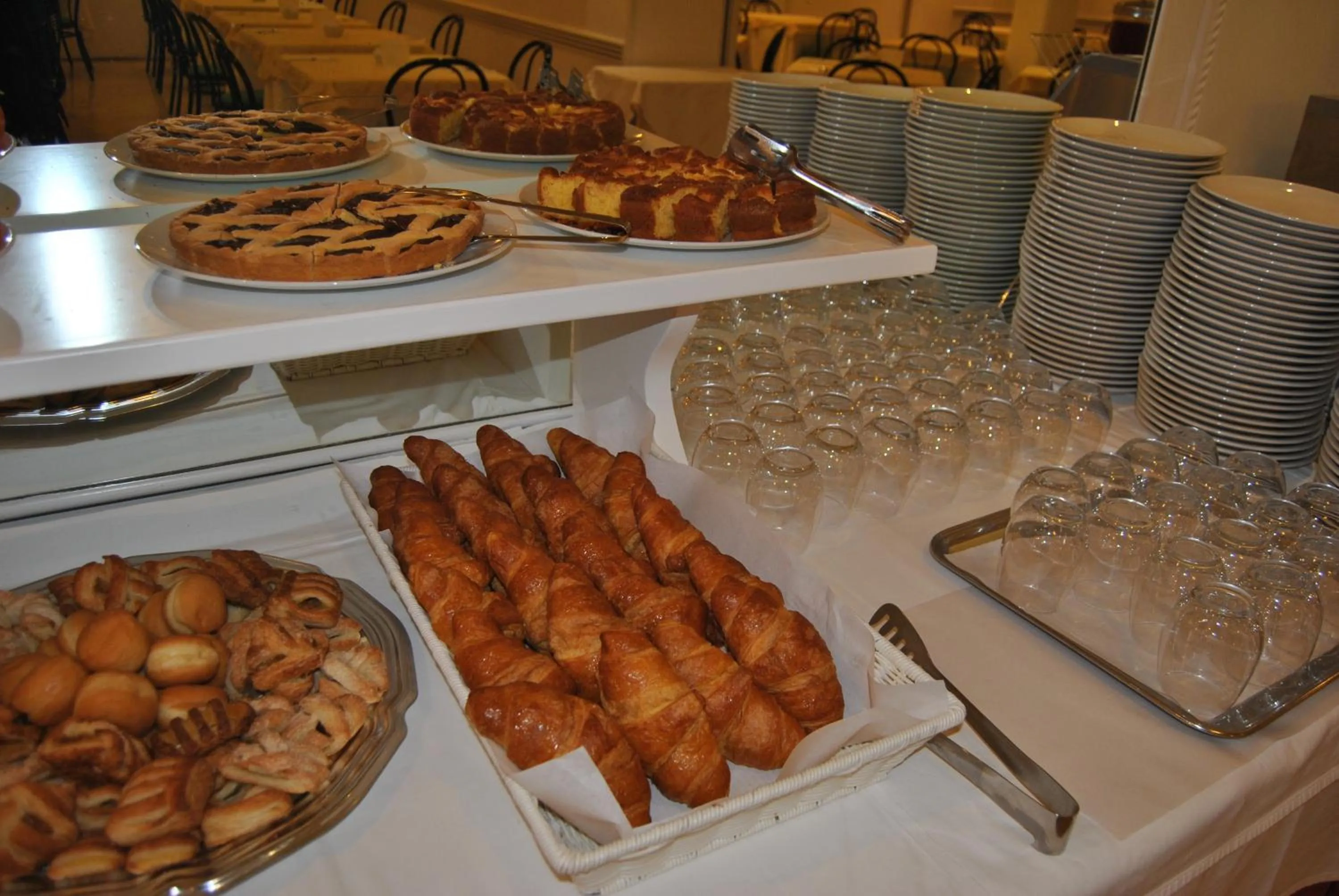 Buffet breakfast in Hotel Pacific
