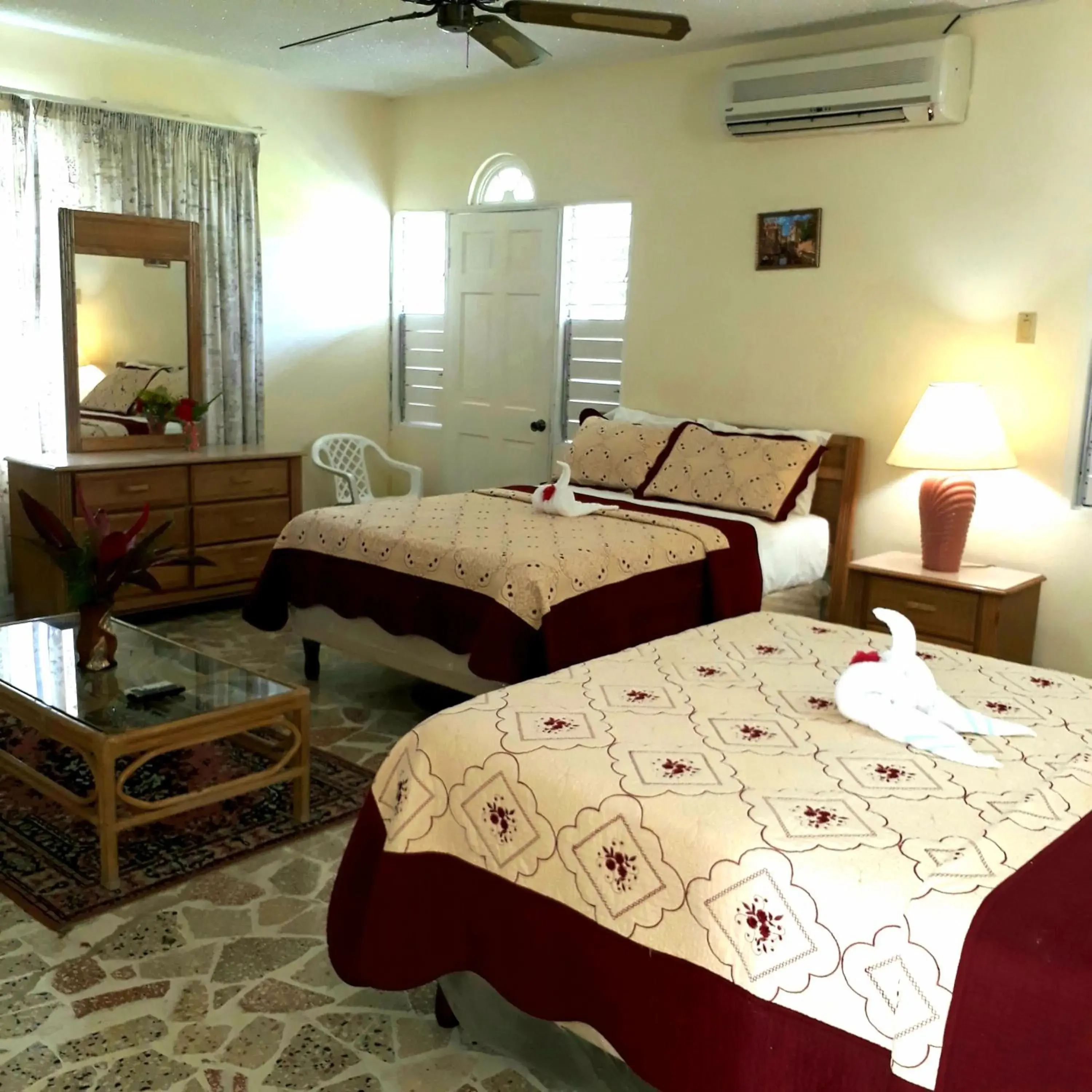 Double Room with Balcony in Paradise Inn Double Room with Balcony in Paradise Inn