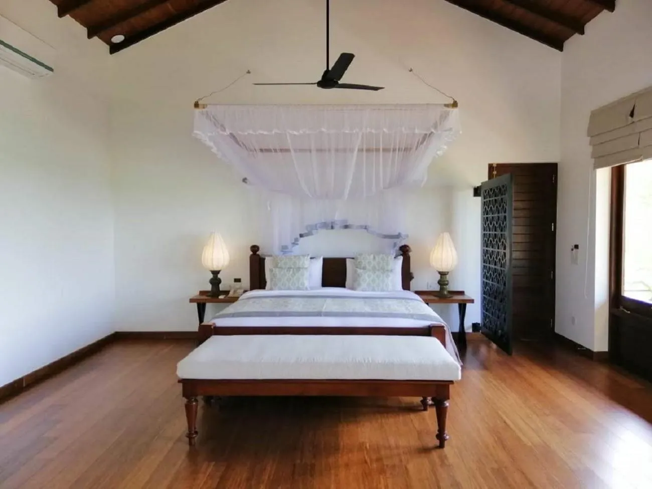 Bed in Calamansi Cove Villas
