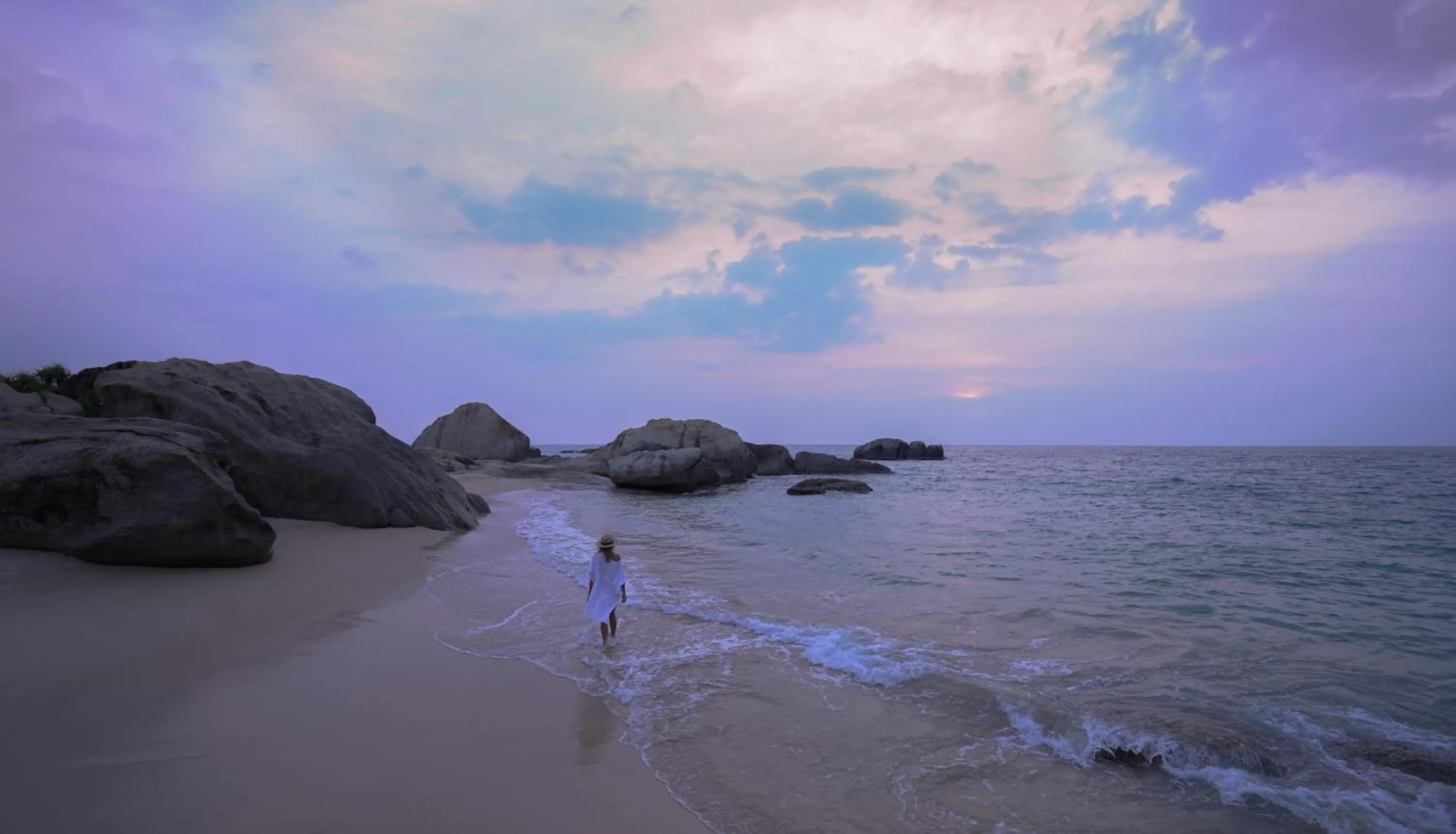 Natural landscape in Calamansi Cove Villas
