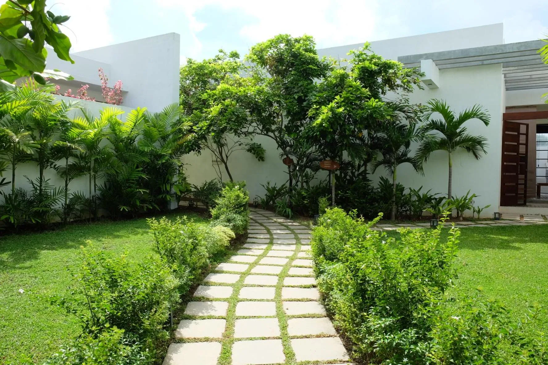 Day in Calamansi Cove Villas