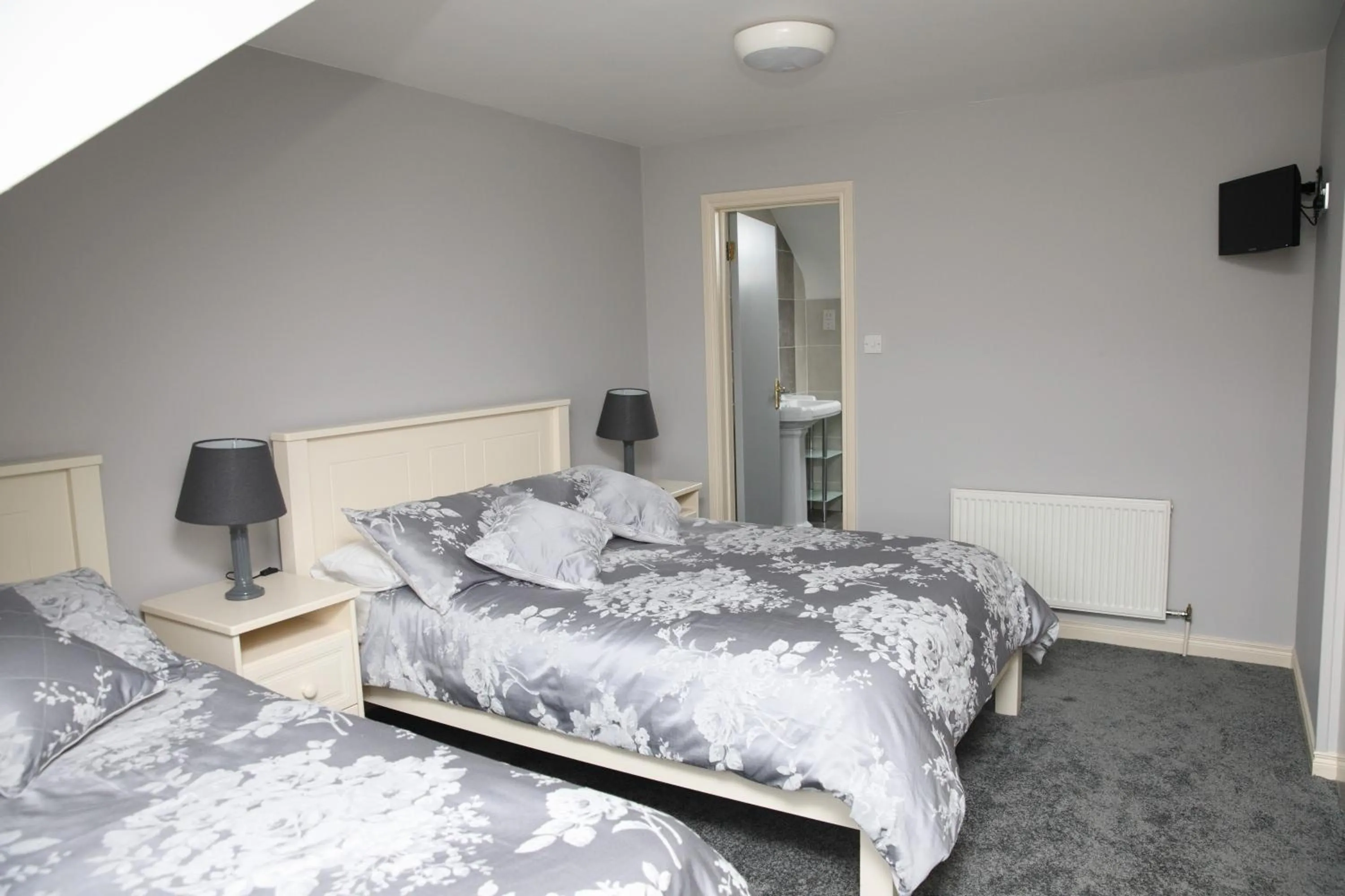 Bed in Bridgeburnhouse Bed and Breakfast