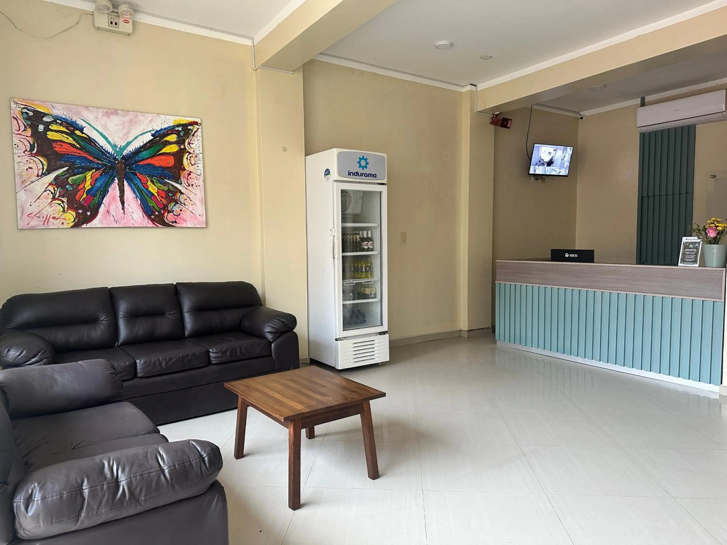 Living room in DORAL Inn