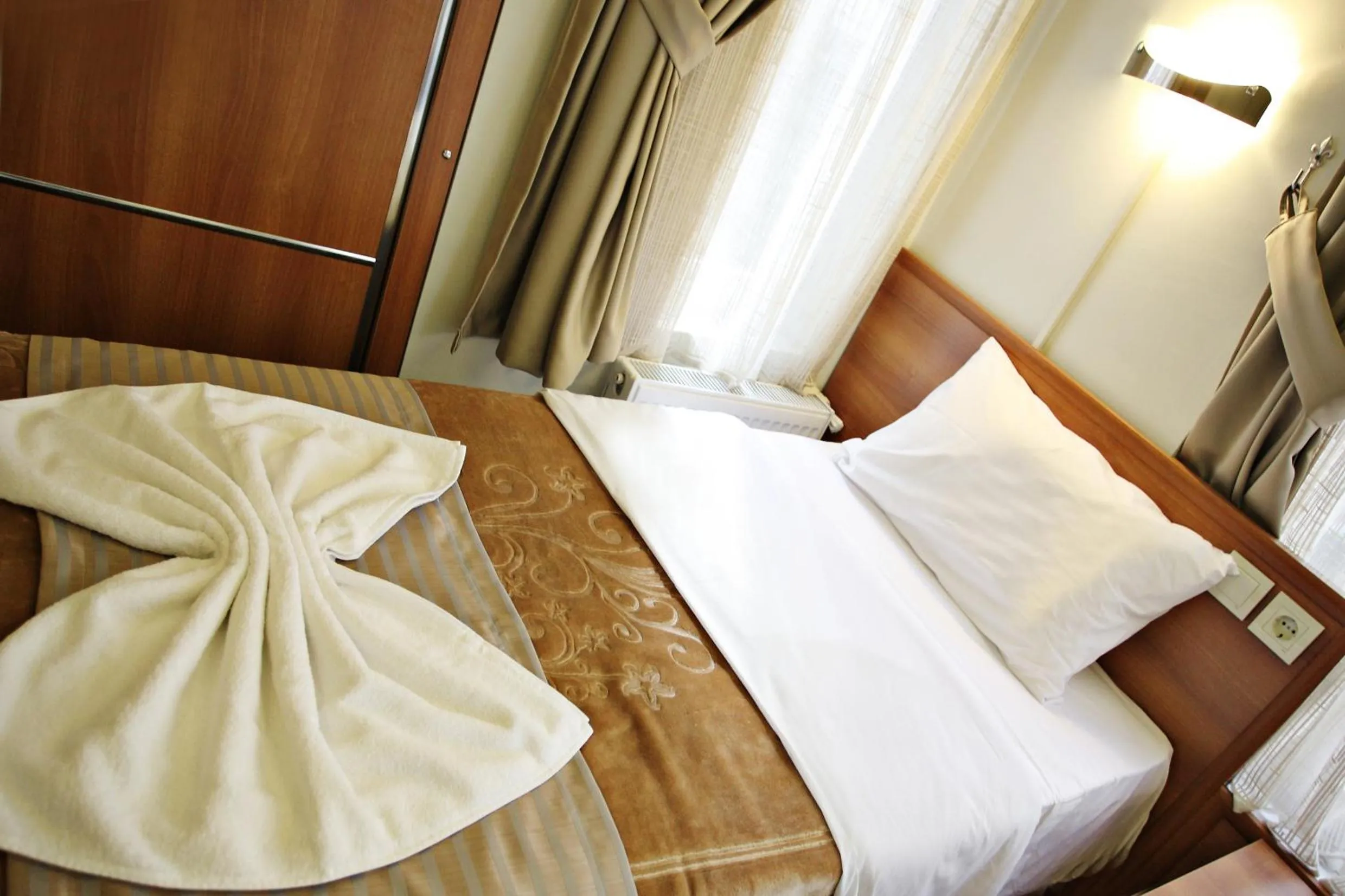 Bed in Taksim Palace Hotel