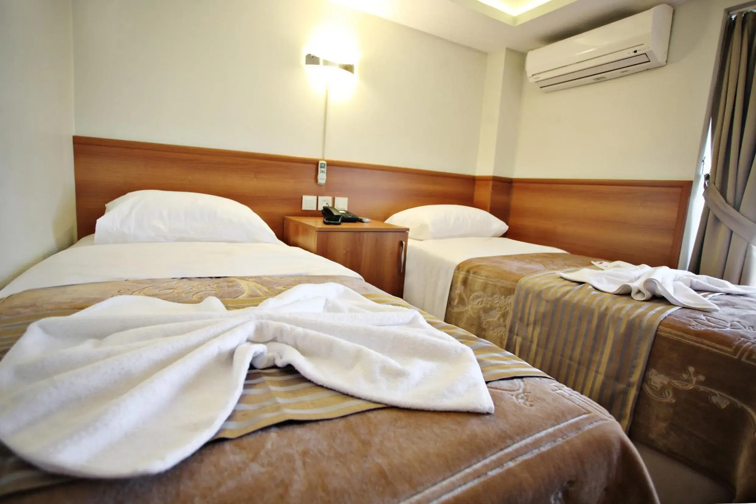 Bedroom, Bed in Taksim Palace Hotel Bedroom, Bed in Taksim Palace Hotel