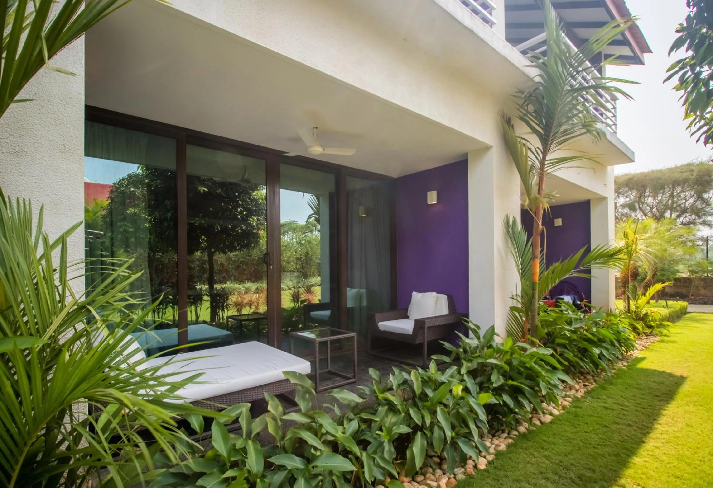 Garden in Planet Hollywood Beach Resort Goa