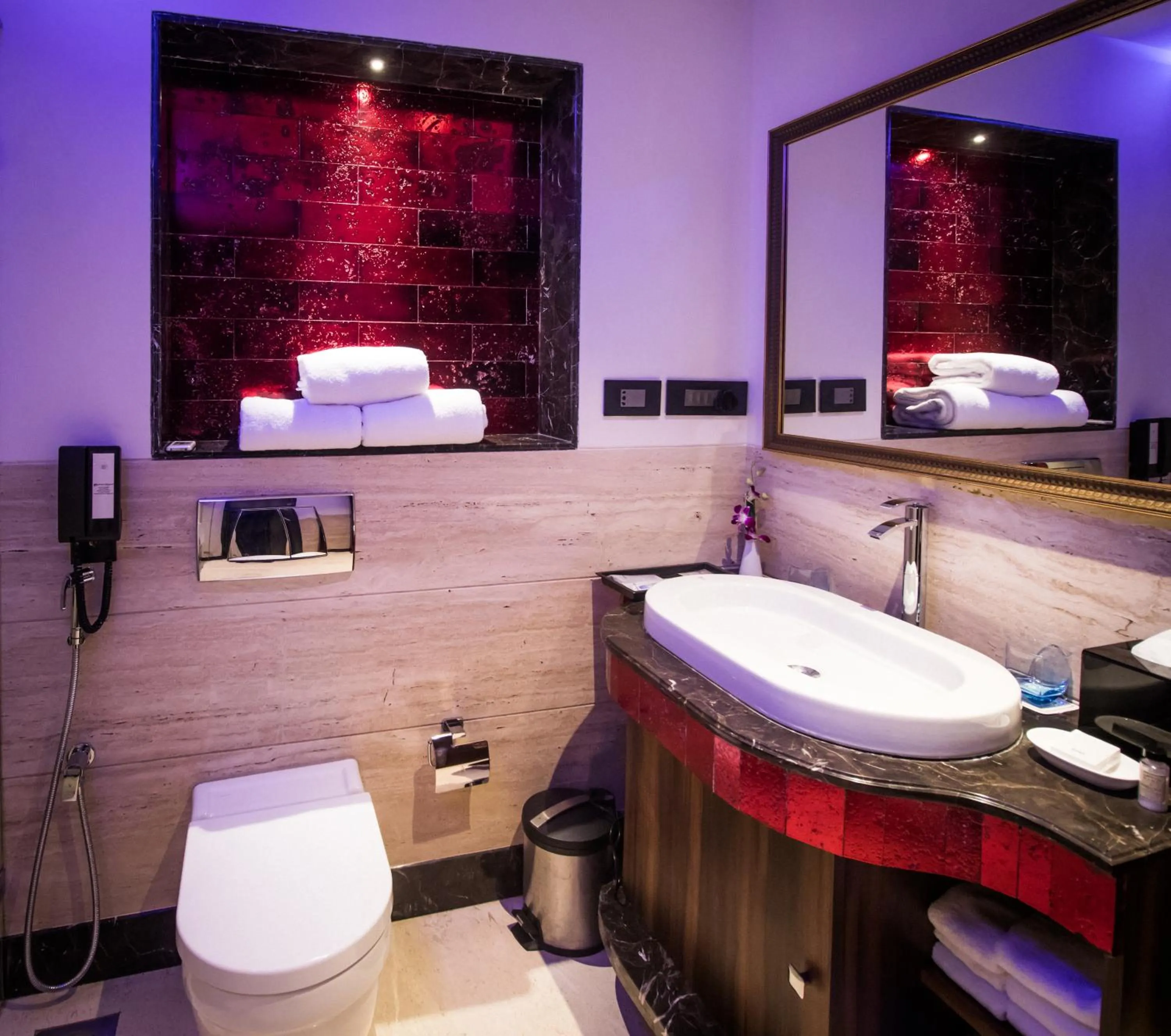 Bathroom in Planet Hollywood Beach Resort Goa