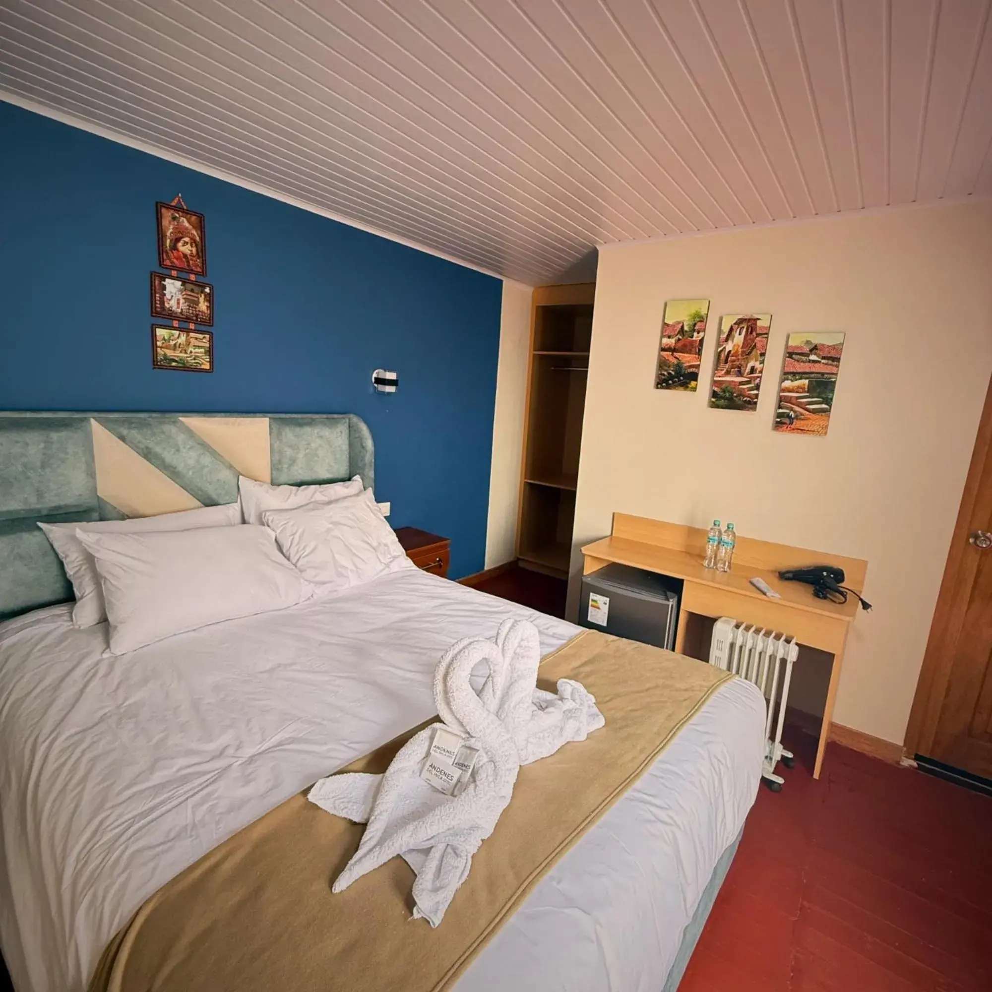 Deluxe Room (1 adult + 1 child) - single occupancy in Andenes del Inca Hotel Deluxe Room (1 adult + 1 child) - single occupancy in Andenes del Inca Hotel
