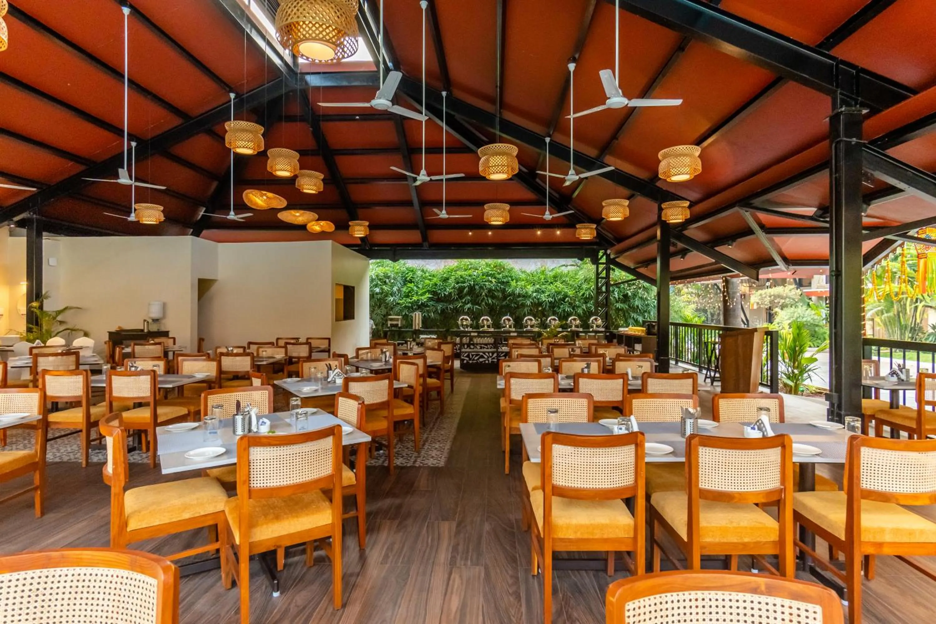 Restaurant/places to eat in Somy Plaza Calangute Goa - Formerly Somy Resort