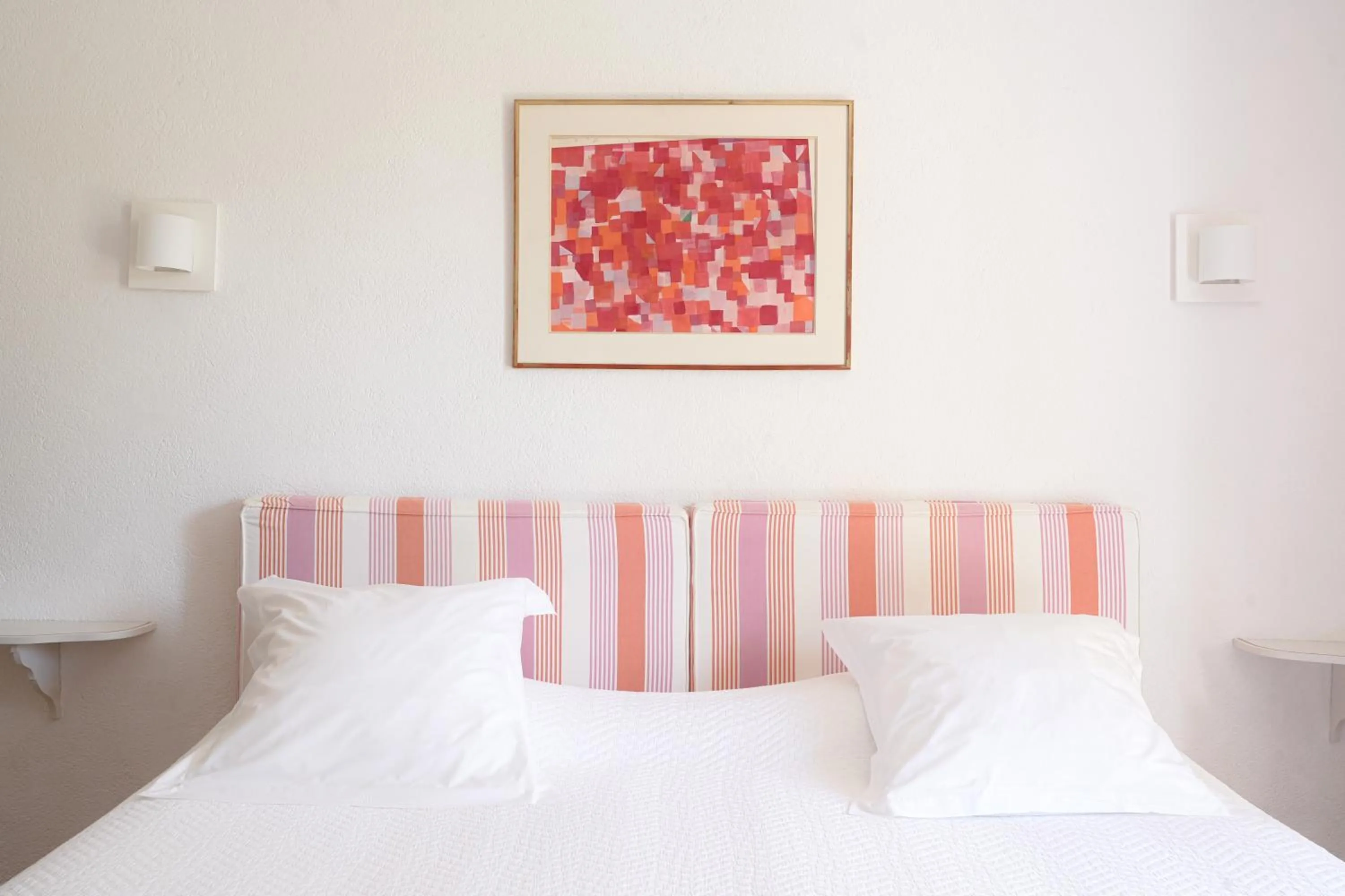 Bed in Hôtel La Figuière