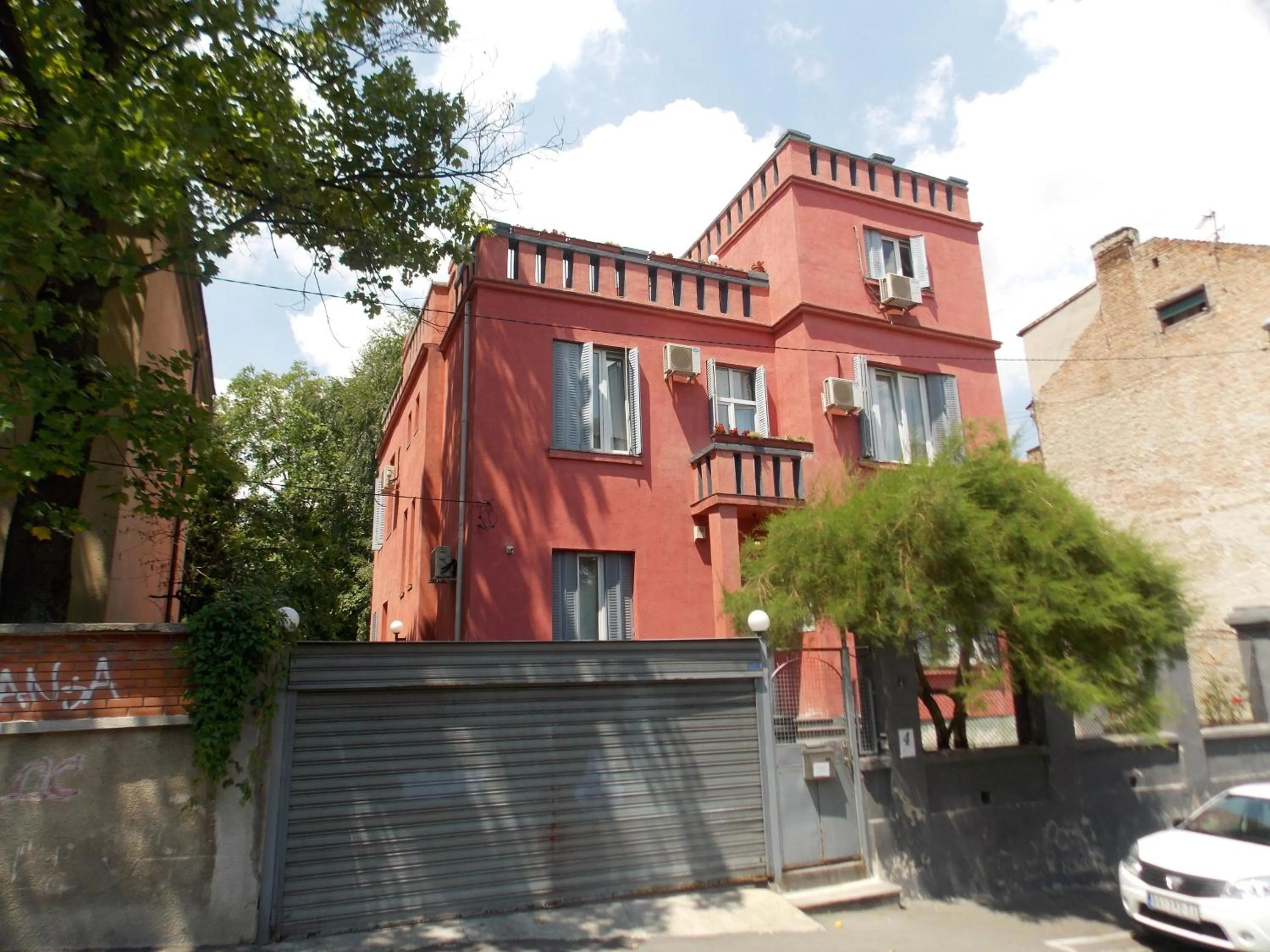 Facade/entrance in Guest House Miss Depolo