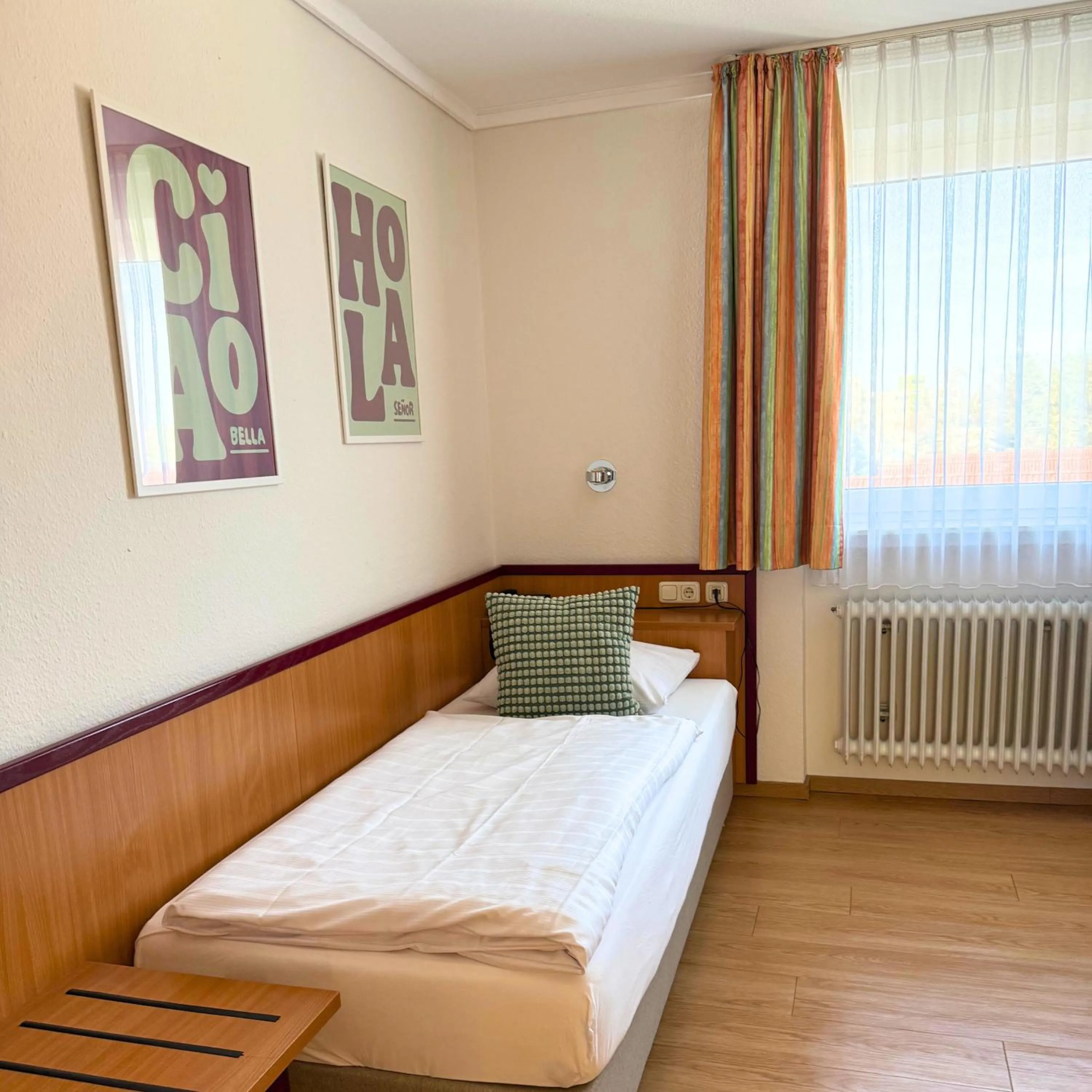 Photo of the whole room, Bed in Colourful Hotel