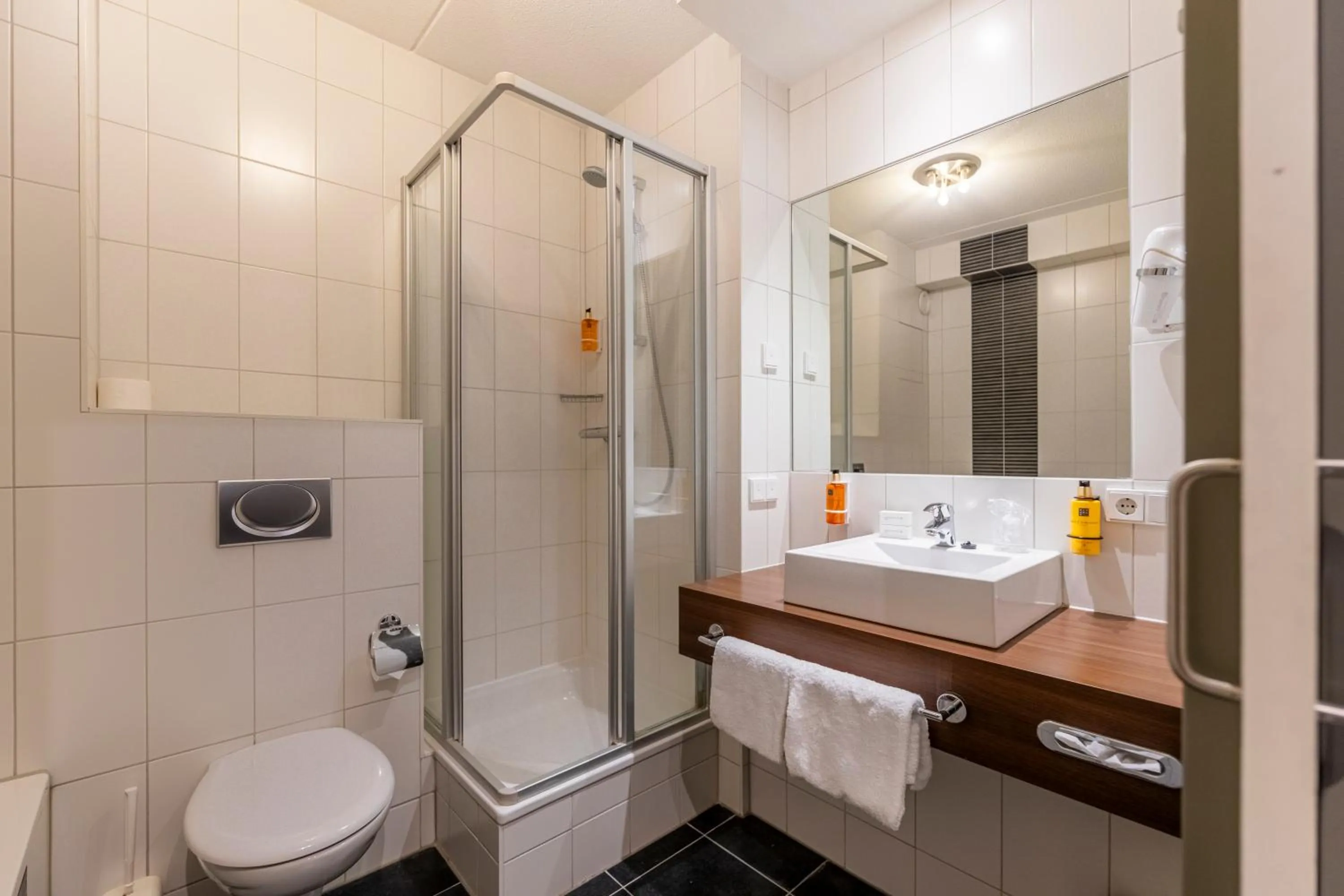 Shower in Parkhotel Horst - Venlo