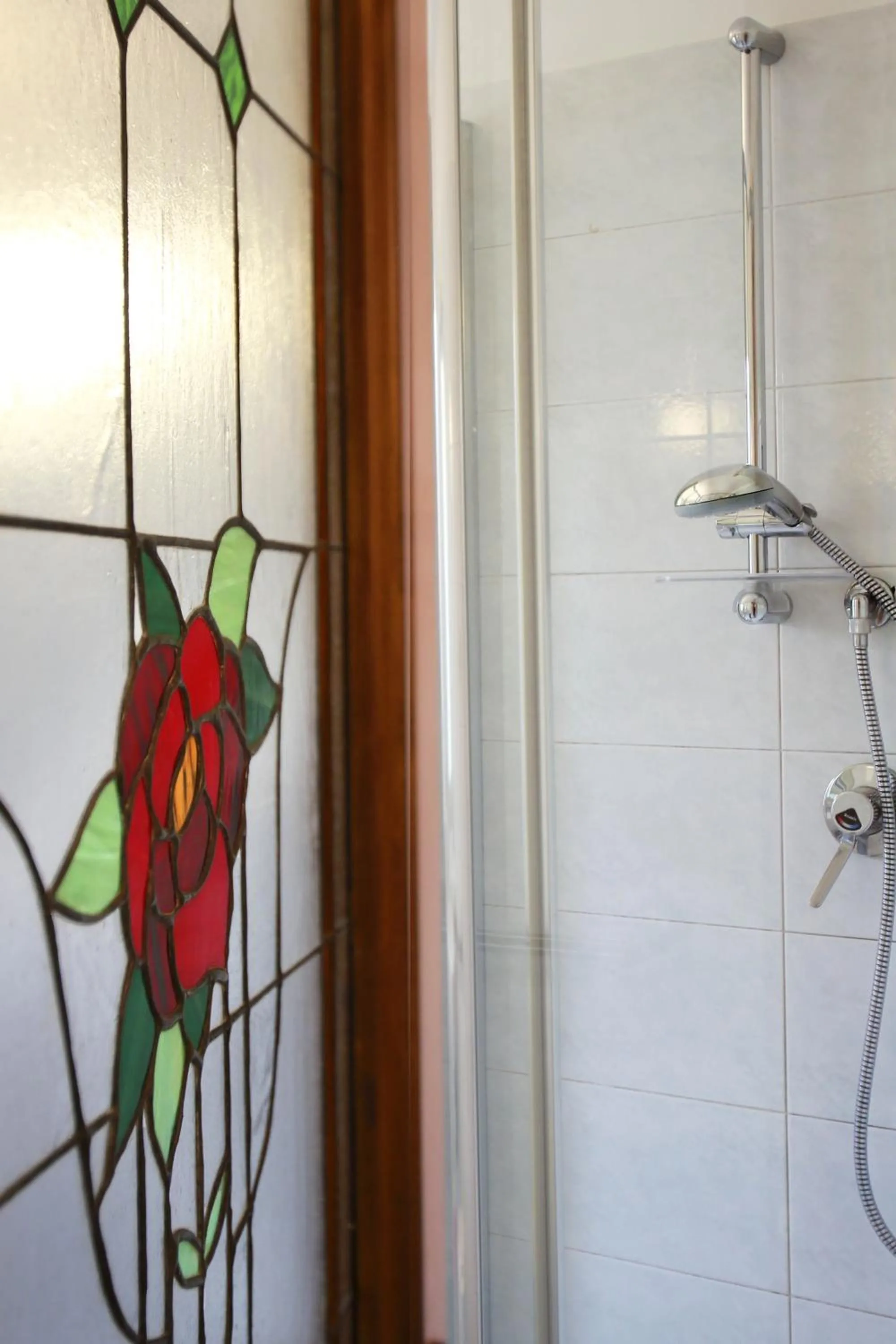 Shower in B&B A casa di amici