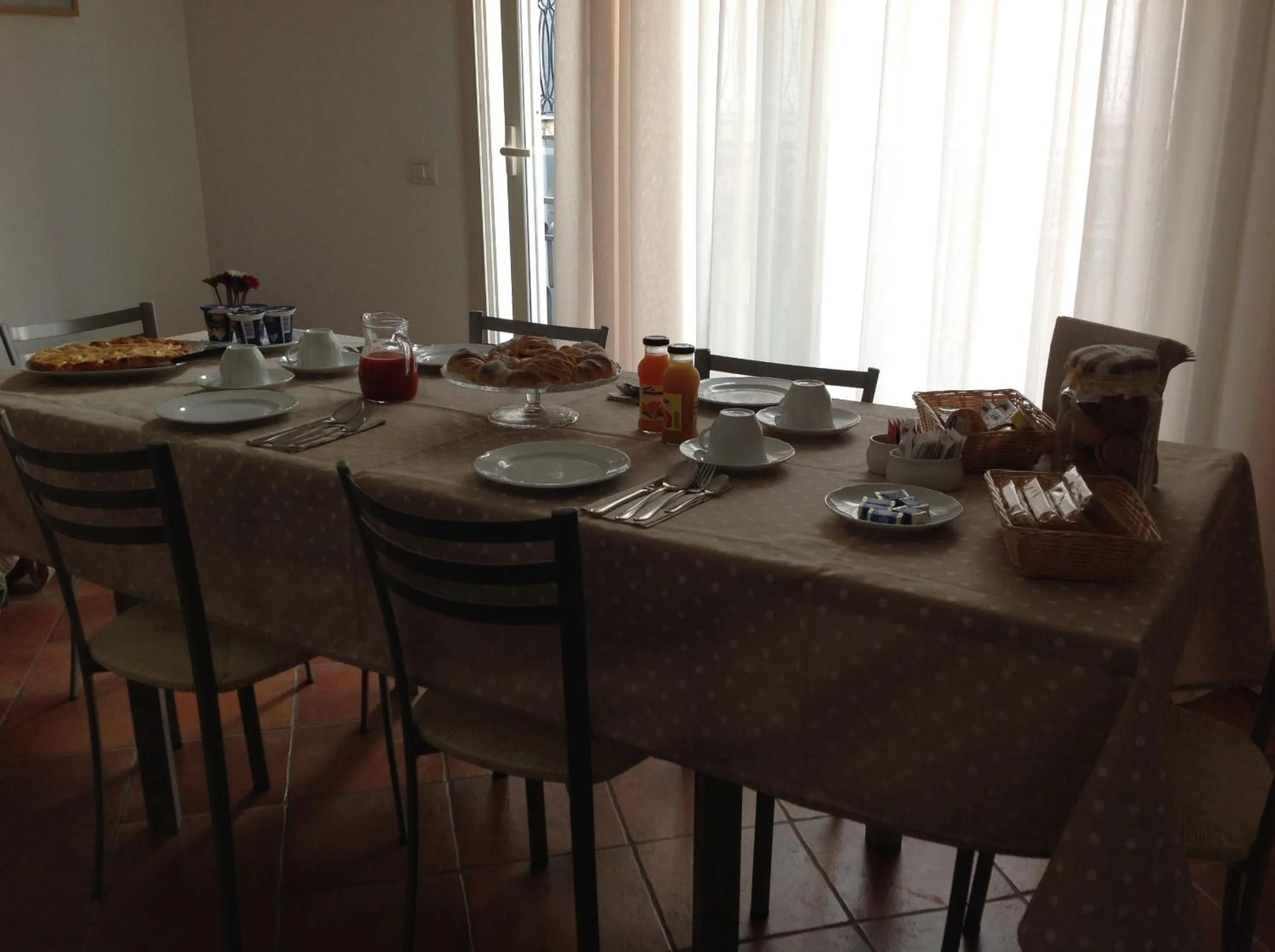 Dining area in B&B A casa di amici