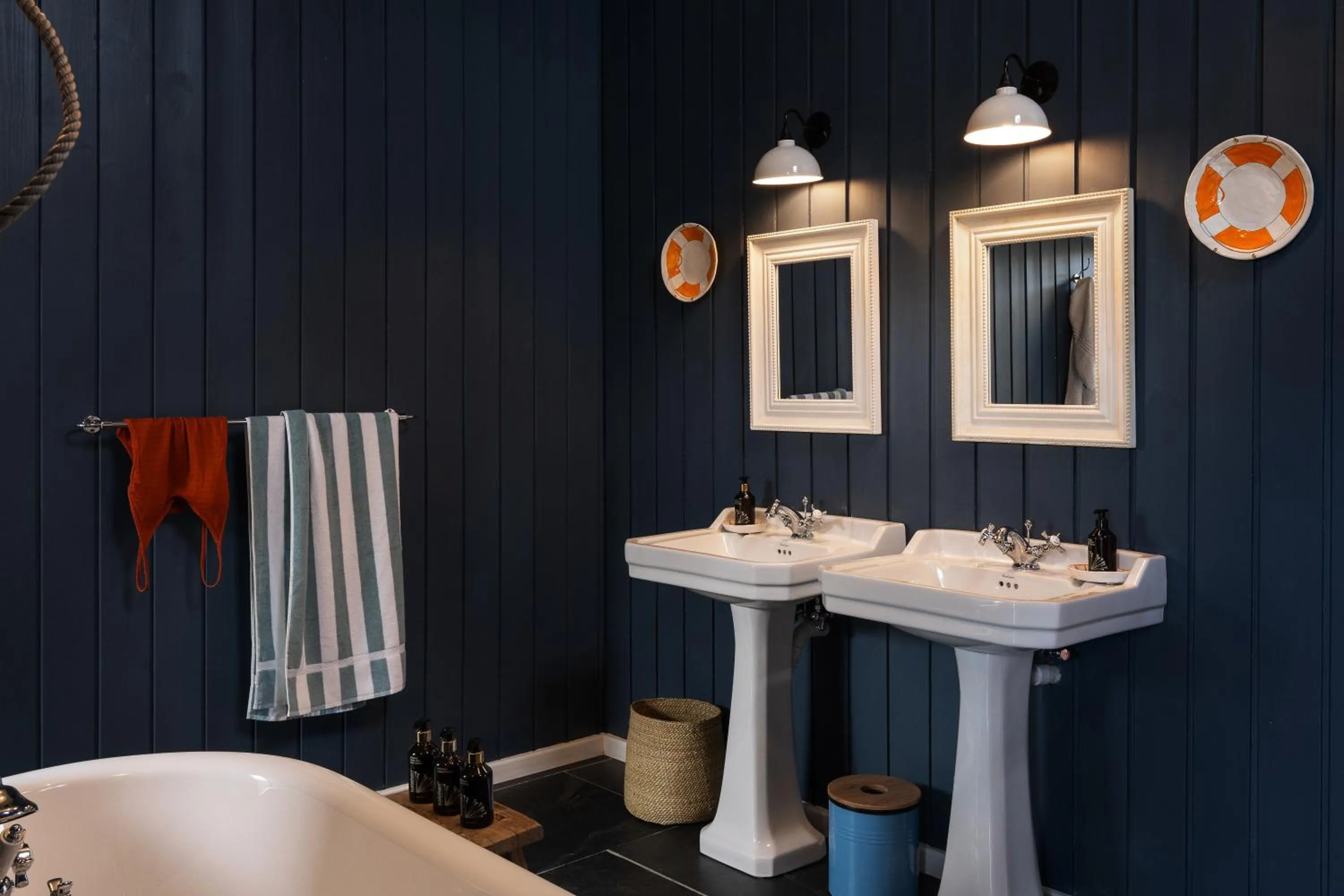 Bathroom in Coot Club