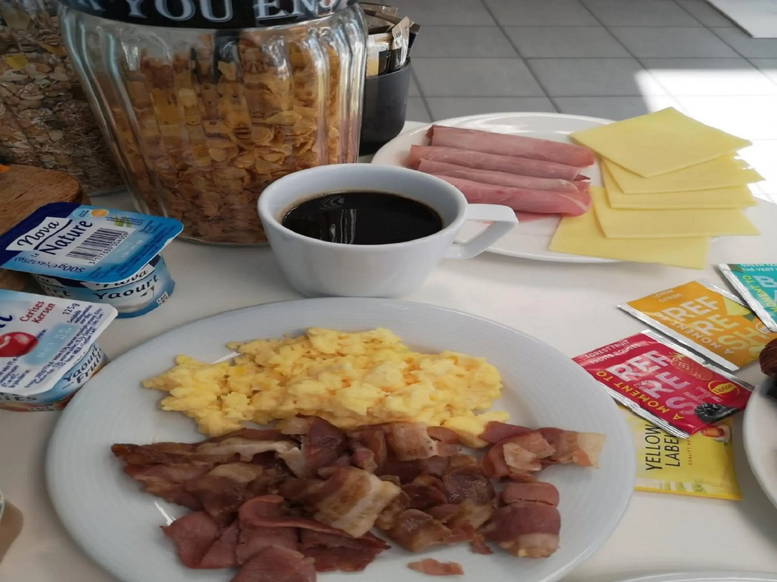 Breakfast in Kyriad Direct Arras - Saint-Laurent-Blangy - Parc Expo Breakfast in Kyriad Direct Arras - Saint-Laurent-Blangy - Parc Expo