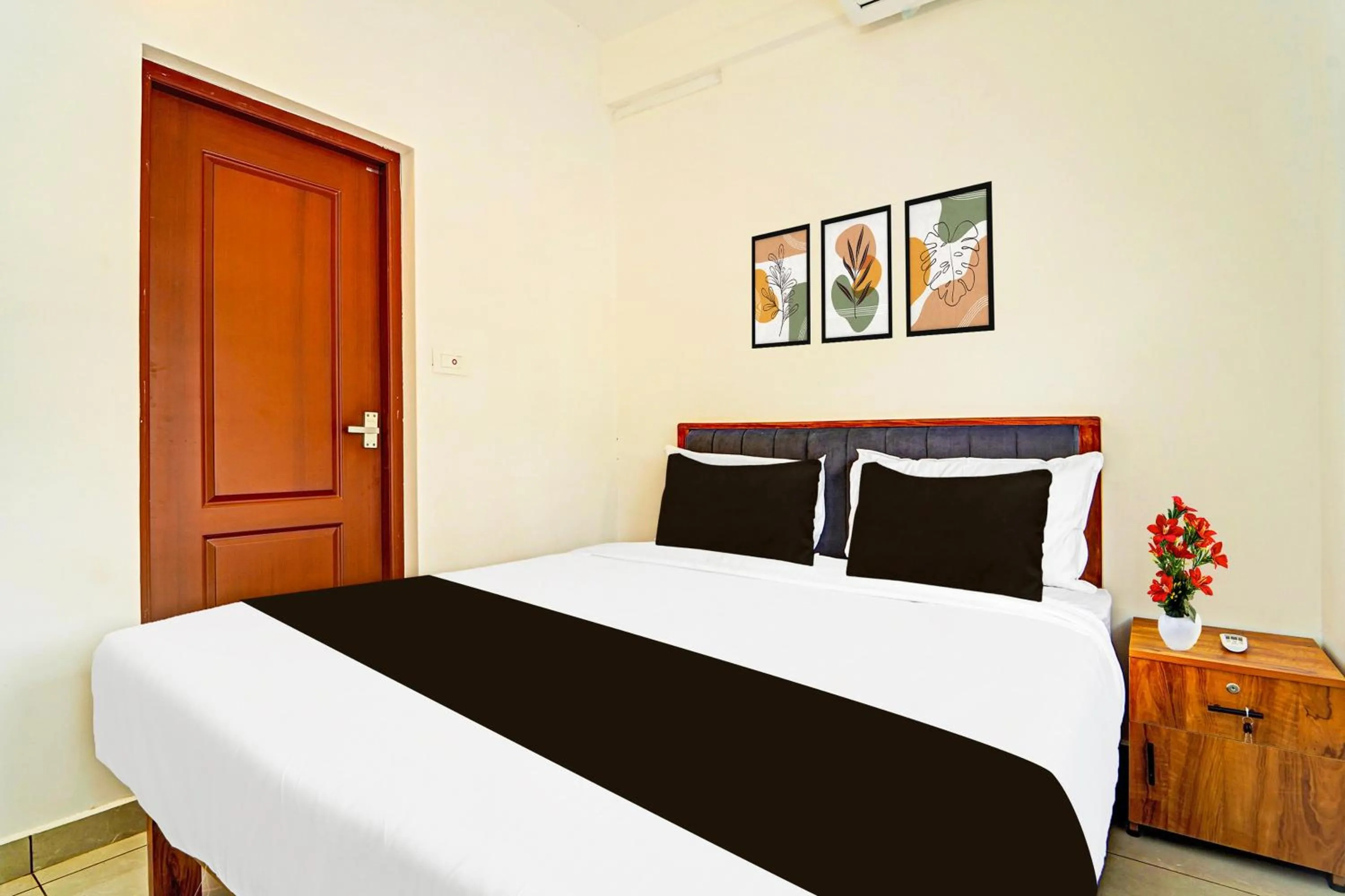 Bedroom, Bed in Super Hotel O Kalamassery Near Medical College