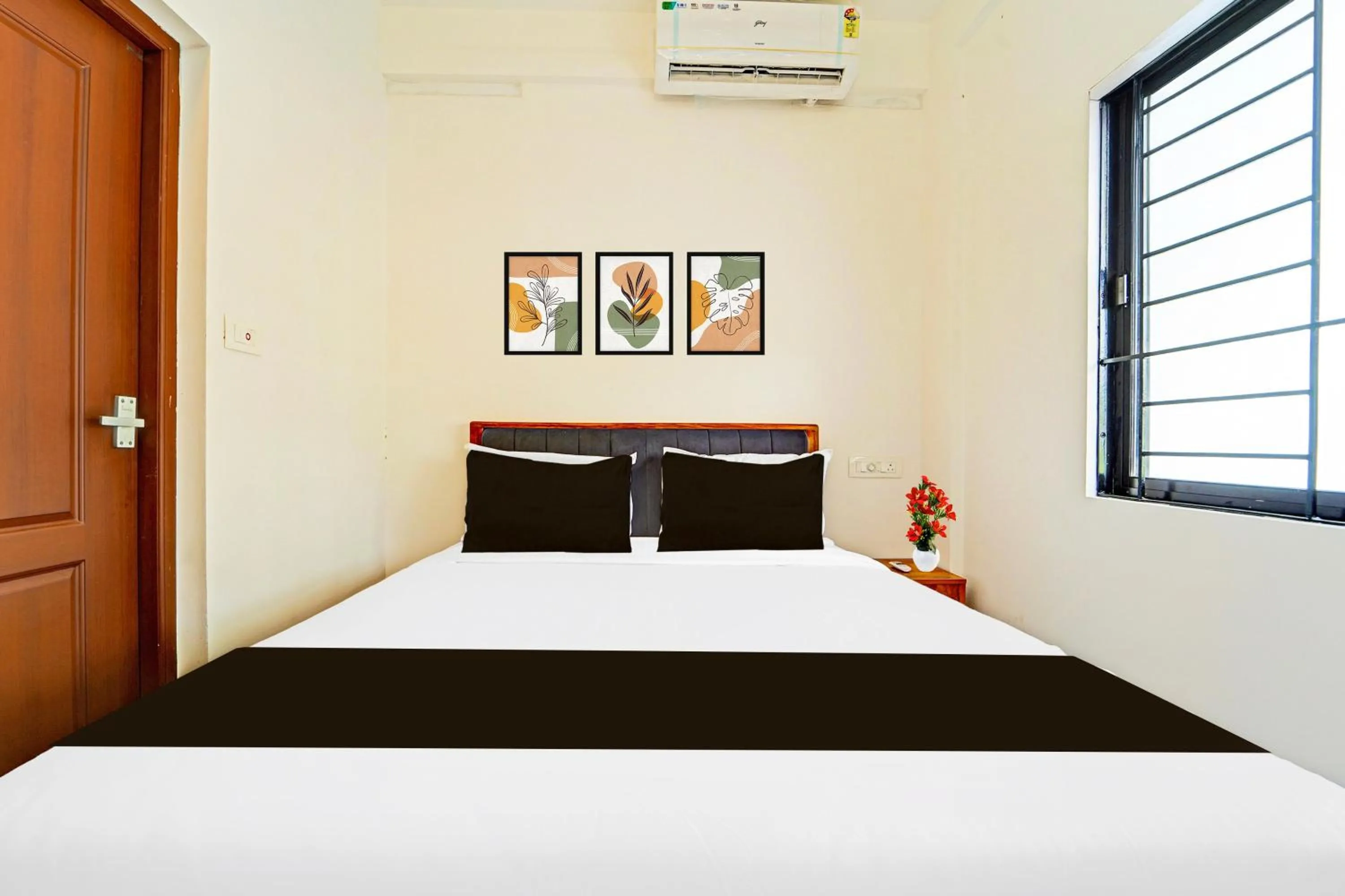 Bedroom, Bed in Super Hotel O Kalamassery Near Medical College