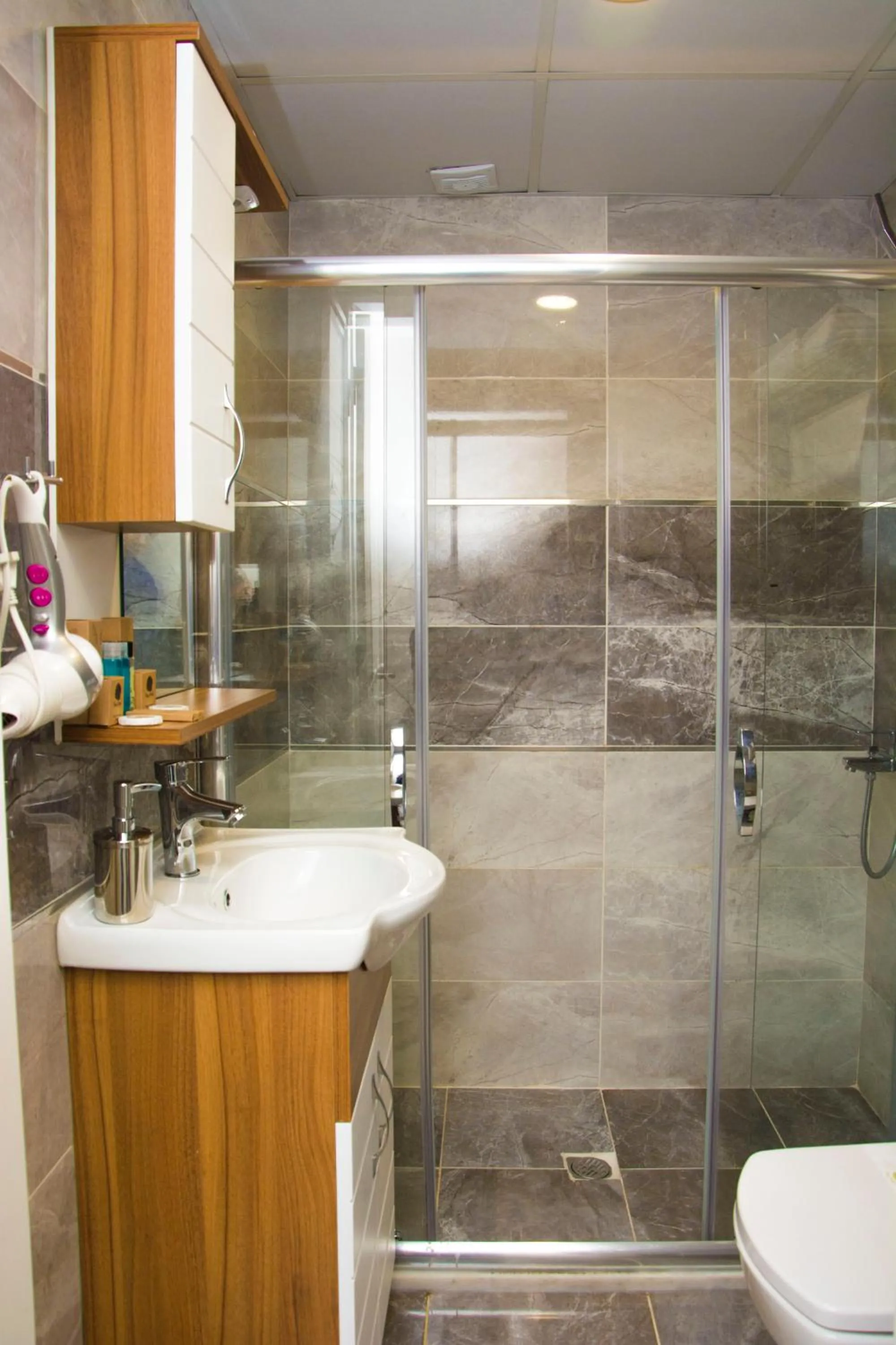 Bathroom in Deep Hotel