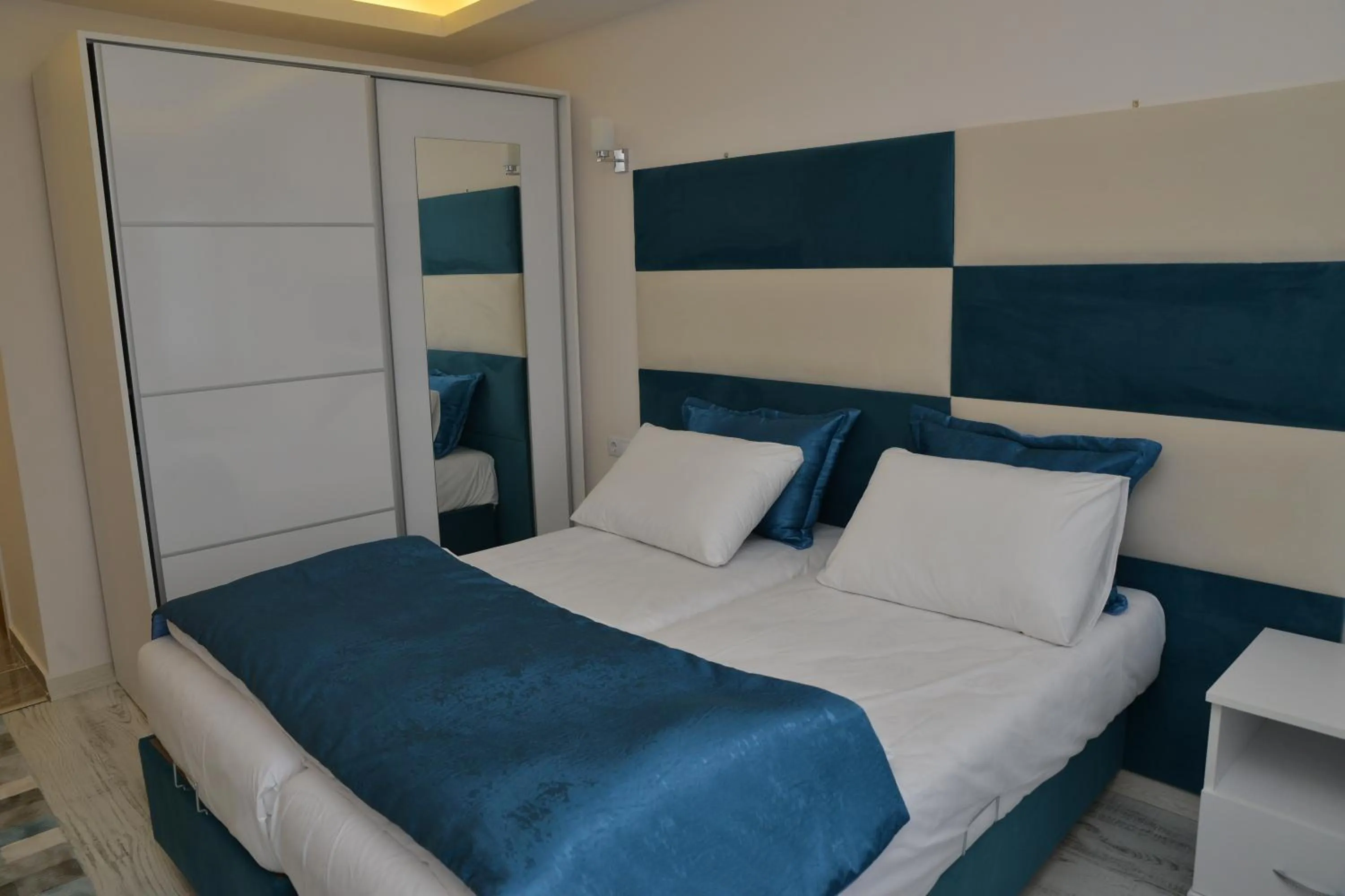 Decorative detail in Deep Hotel