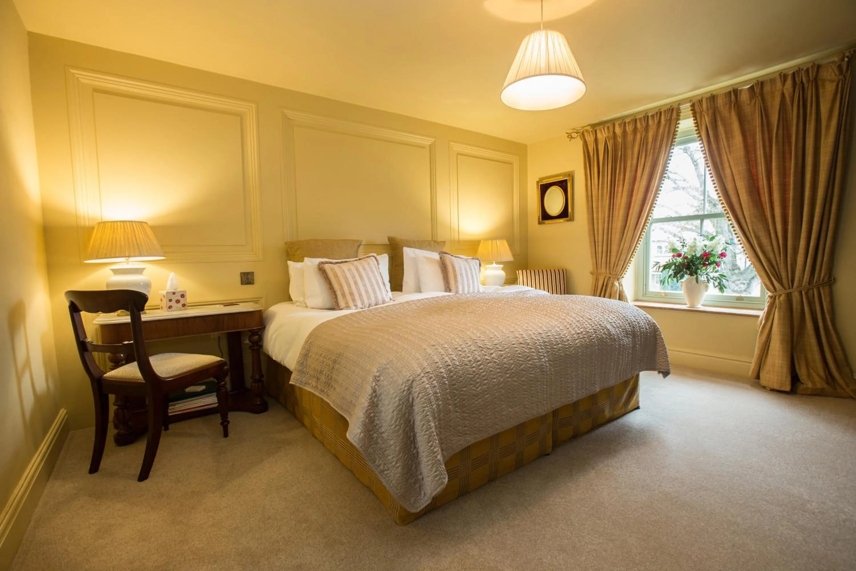 Photo of the whole room, Bed in The Cornmill